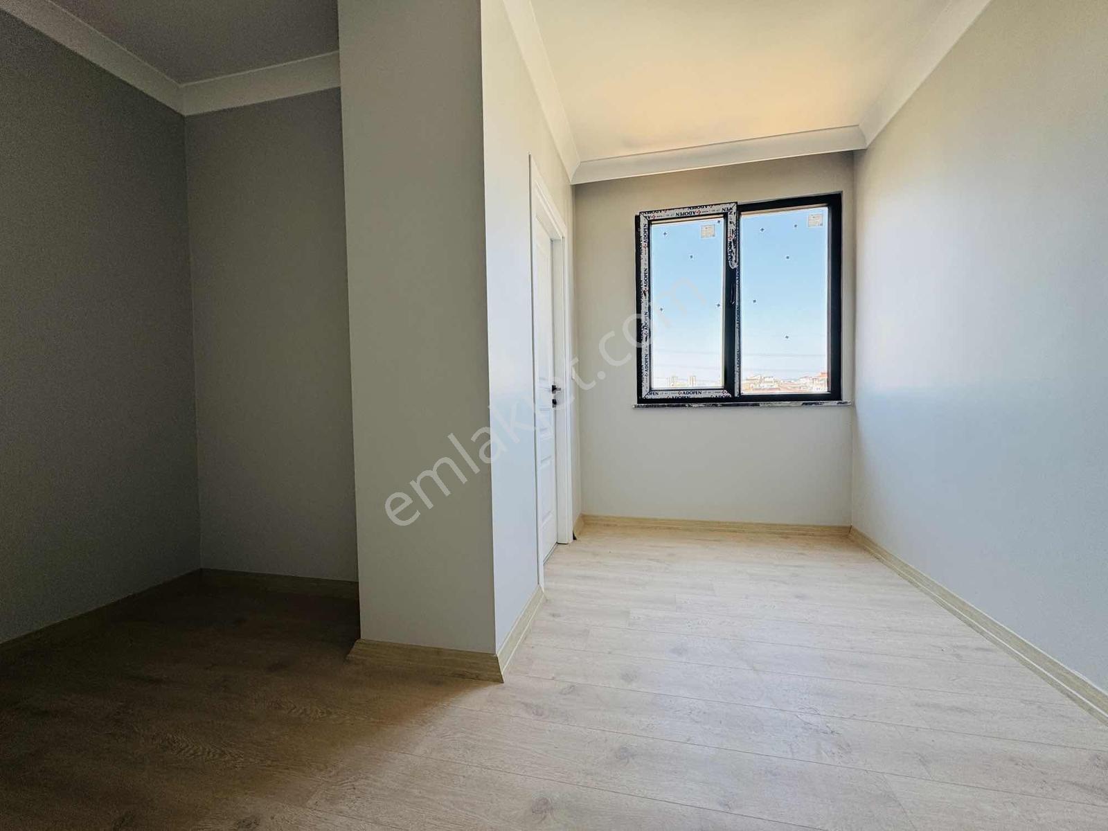Abdurrahmangazide Yeni Bina 3+1 Balkonlu Satılık Daire — fotoğraf 15