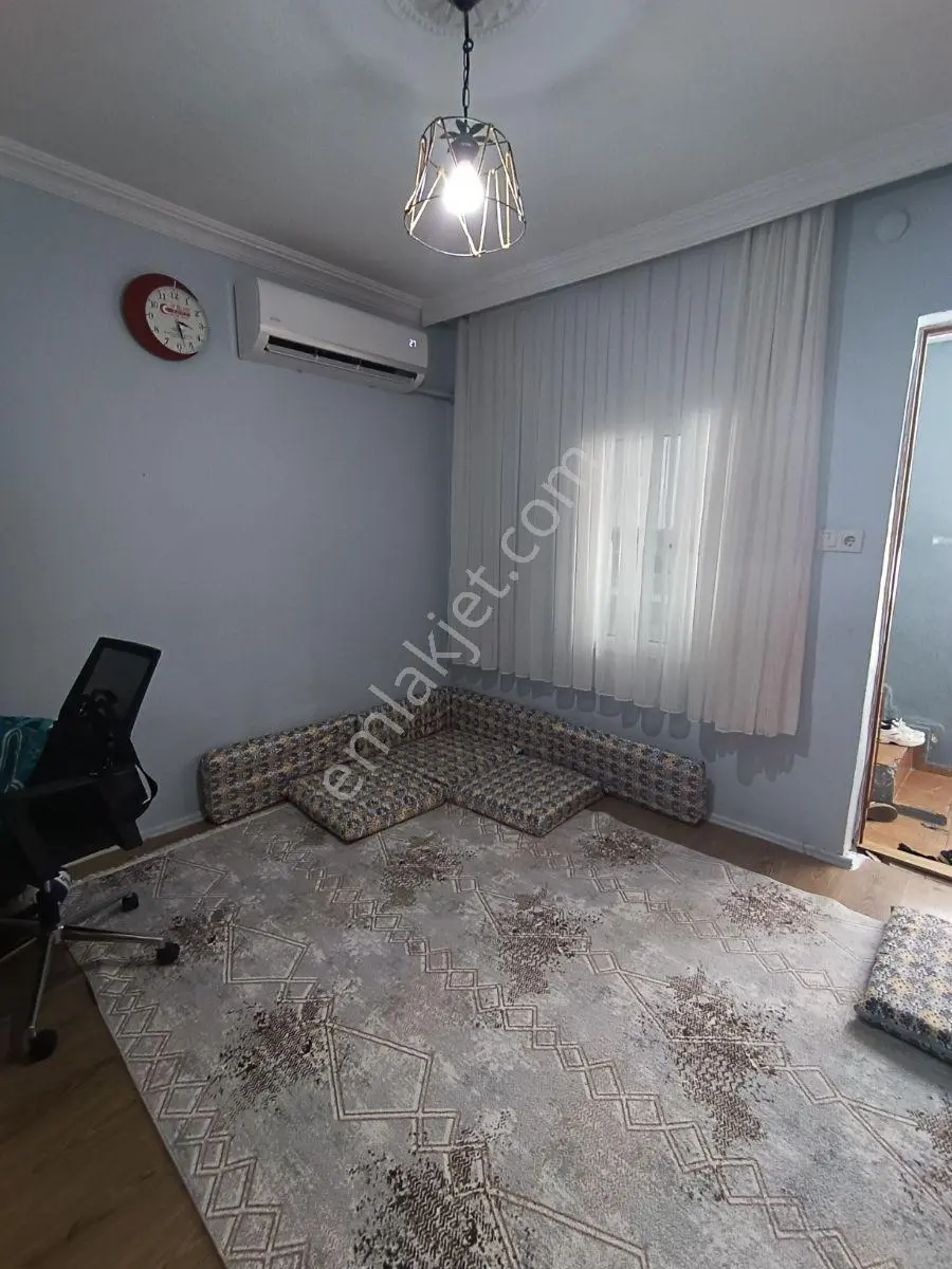 İzmir Karabağlarda 1 Ev Fiyatina İki Katlı Bina — fotoğraf 3