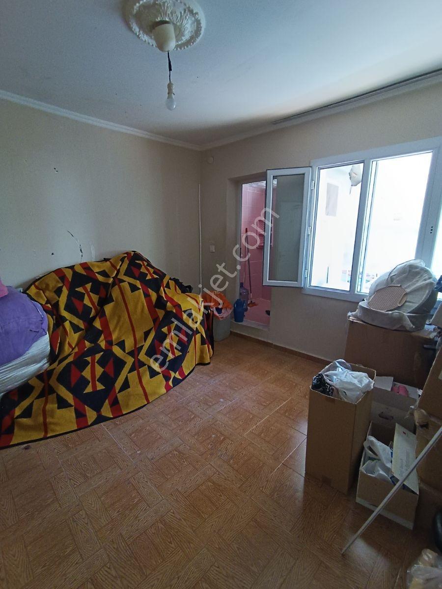 İzmir Karabağlarda 1 Ev Fiyatina İki Katlı Bina — fotoğraf 20