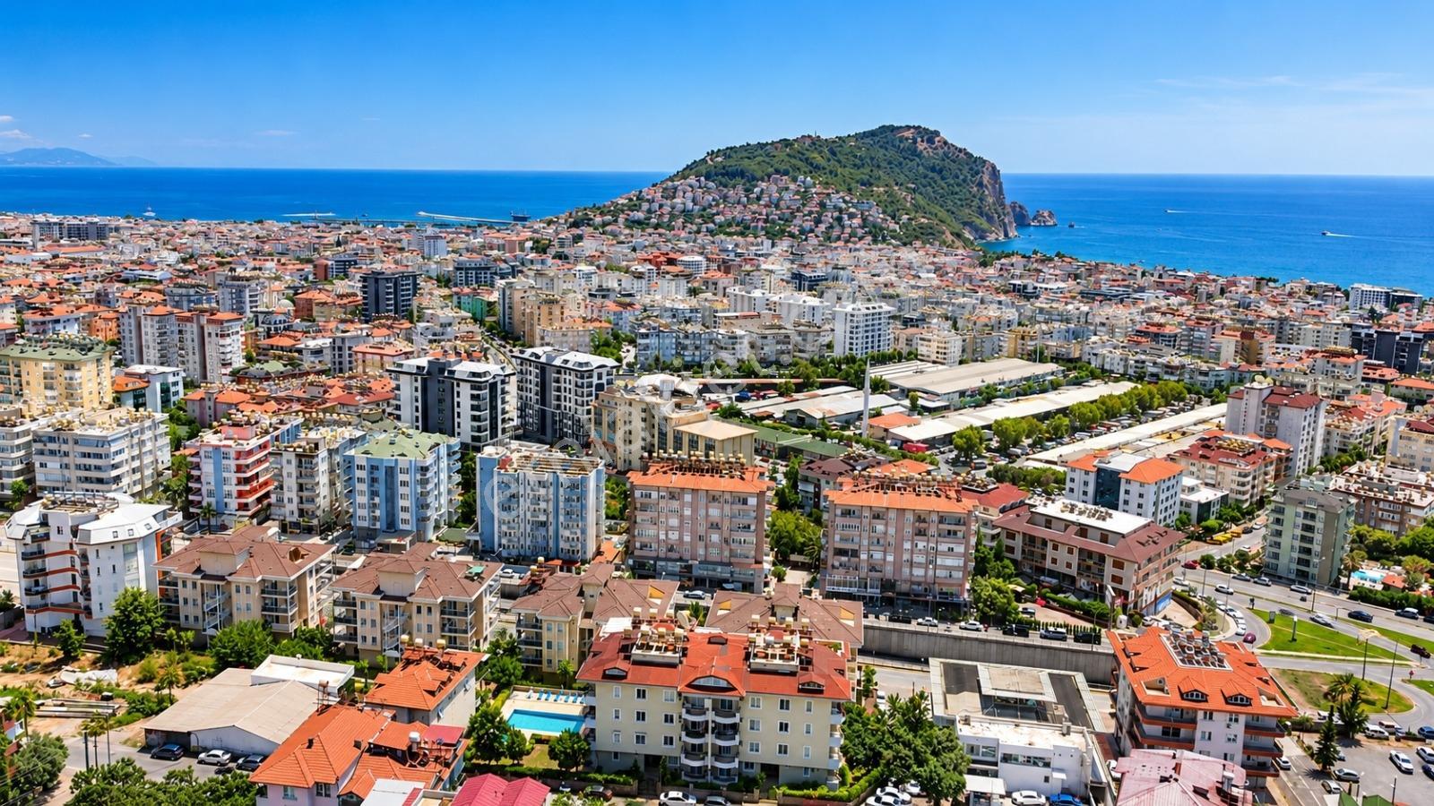 Alanya Merkez 'De 2+1 110M2 Havuz, Jeneratör, Asansörrrrrrrrrrrr
