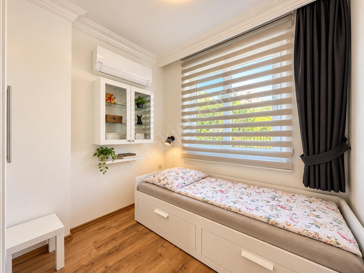 Alanya Merkez 'de 2+1 110m2 Havuz, Jeneratör, Asansörrrrrrrrrrrr — fotoğraf 25