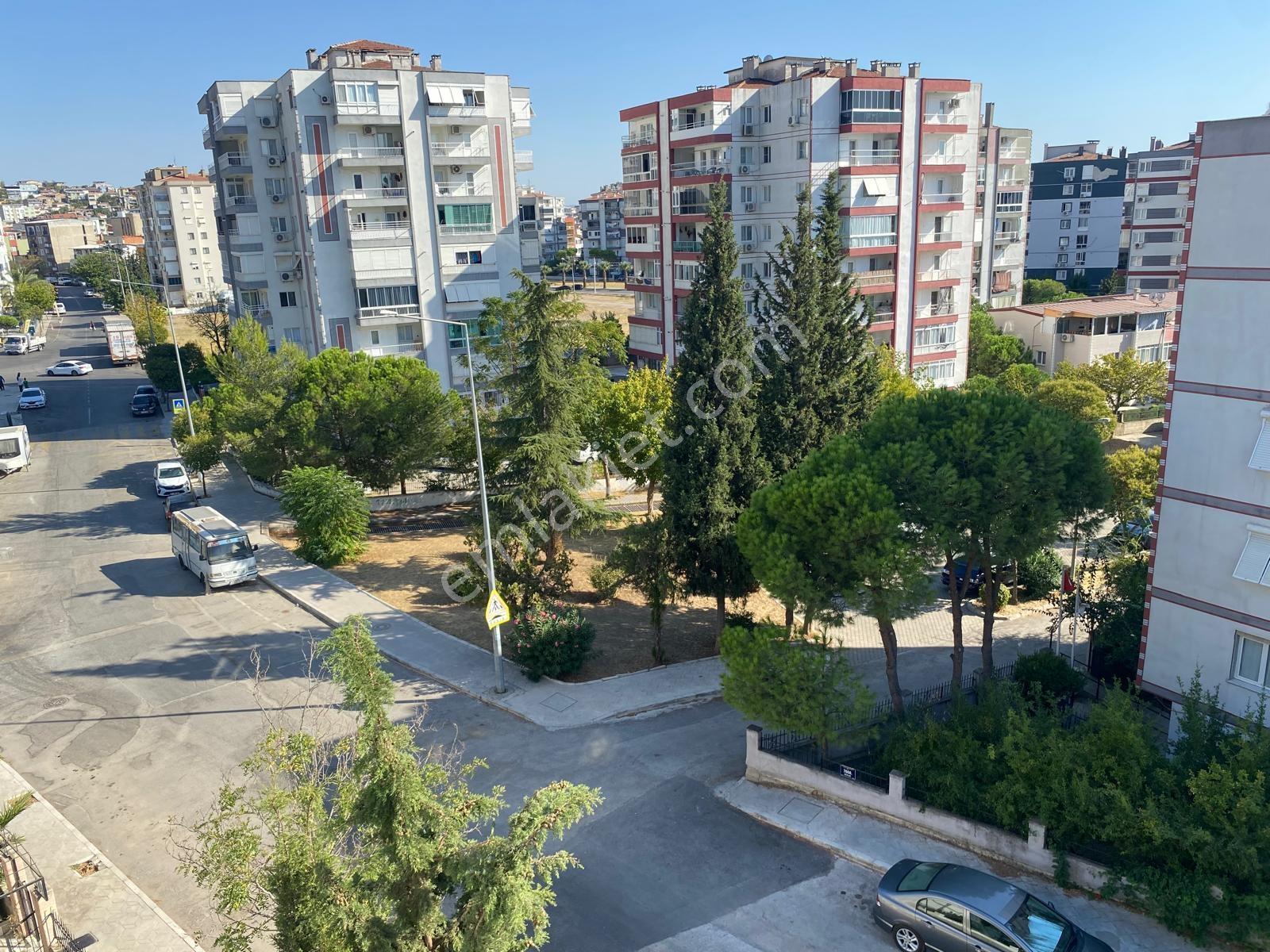 Postacılarda Satılık 3+1 110M2 Çift Balkonlu