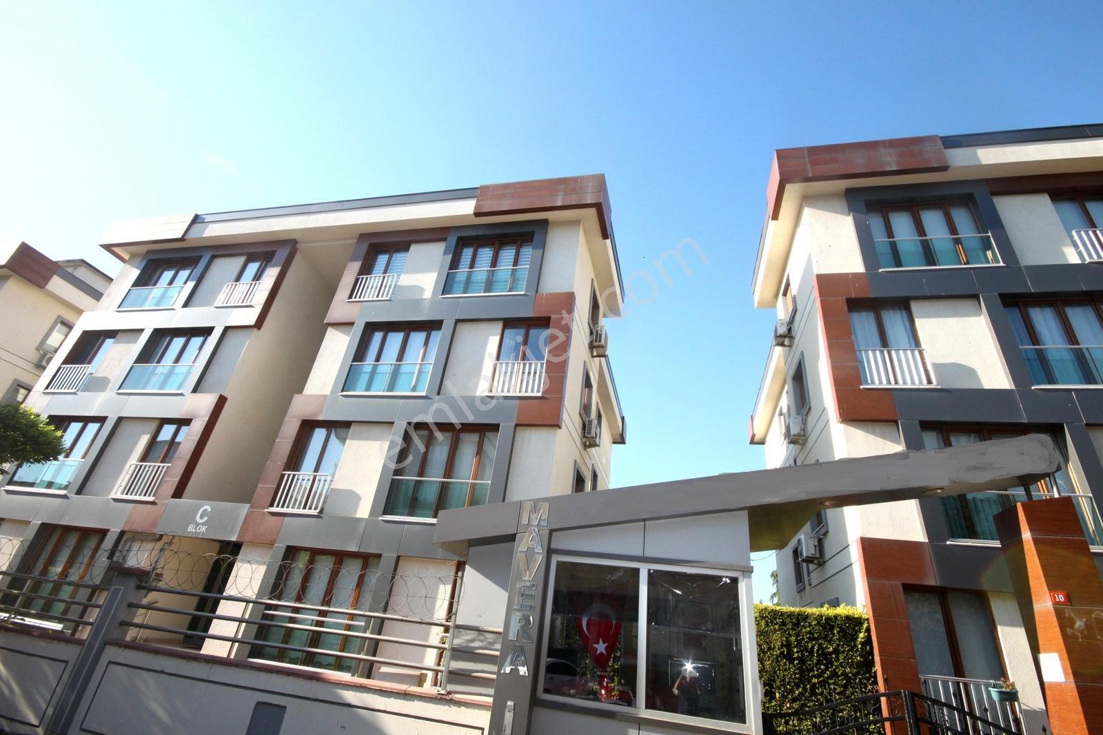Tuzla Site Havuzlu Güvenlikli Ara Kat 3+1 Satılık Fırsat Daire
