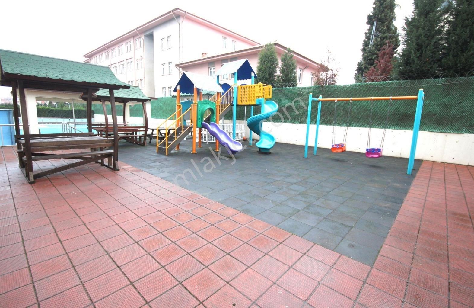 Tuzla Site Havuzlu Güvenlikli Ara Kat 3+1 Satılık Fırsat Daire — fotoğraf 17