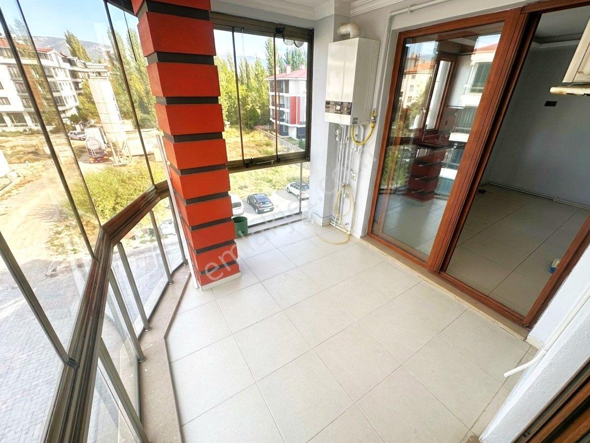 Aygül'den Akçay İkizçay'da Site İçi Güvenlikli Doğalgazlı Köşe Ön Cephe Cam Balonlu 2+1satılık Daire — fotoğraf 32