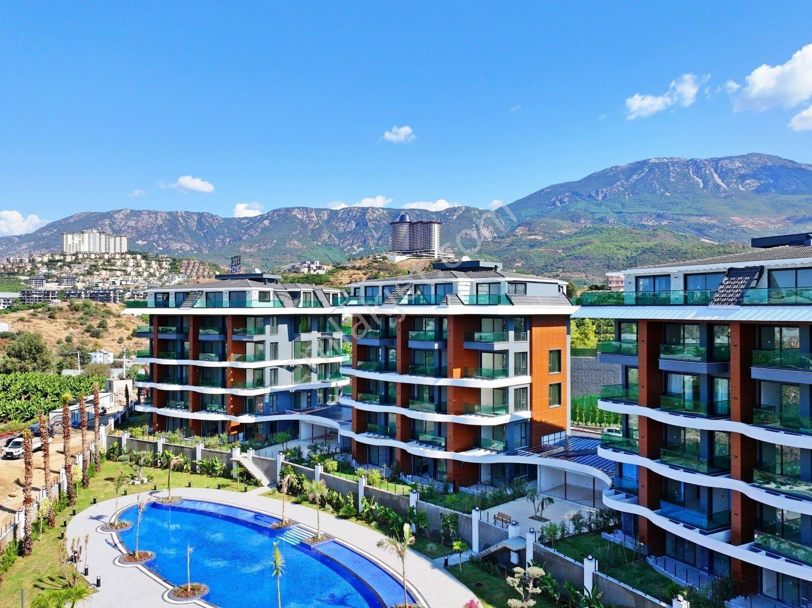 Alanya Kargıcakta Muhteşem Kompleks İcerisinde 2+1 Satılık Lüks Daire