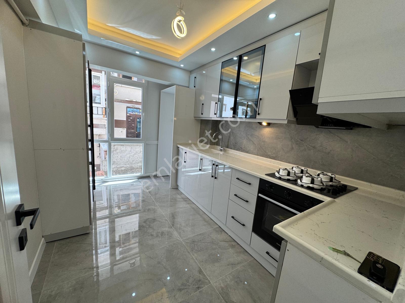Selçuklu Mah.3+1 Bağımsız Yüksek Giriş Full Yapılı Daire — fotoğraf 2