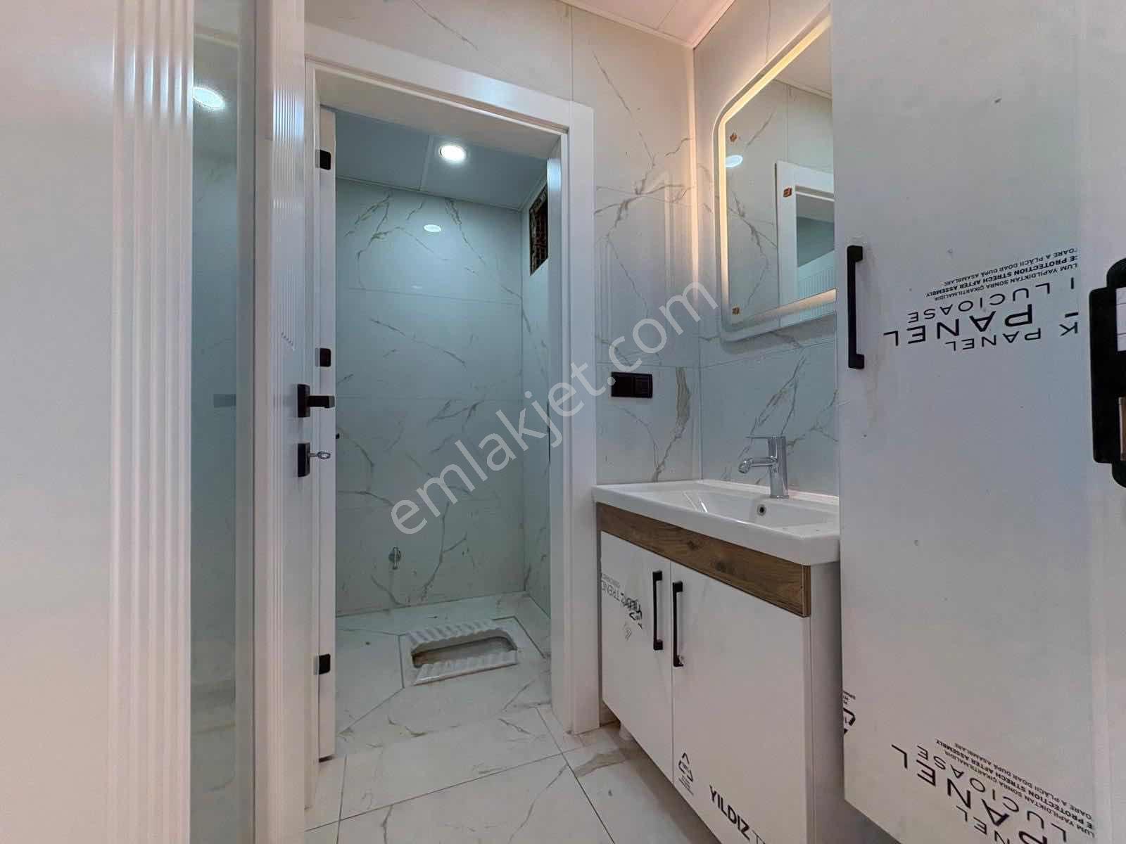İstiklal Mahallesinde Lüks 3+1 Satılık Daire — fotoğraf 21