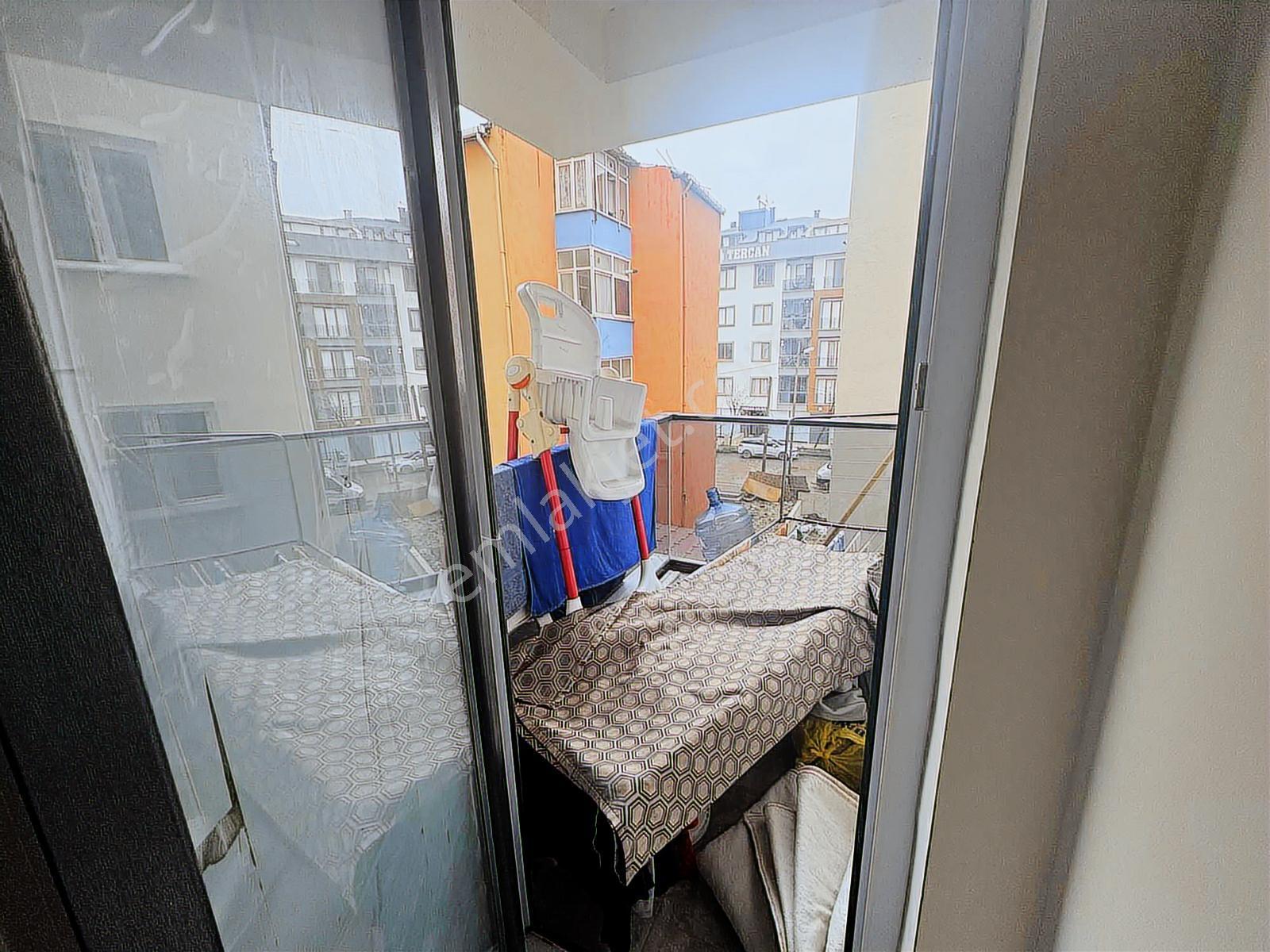 Beylikdüzü'nde Yeni Binada 2+1 Balkonlu Satılık Daire — fotoğraf 8