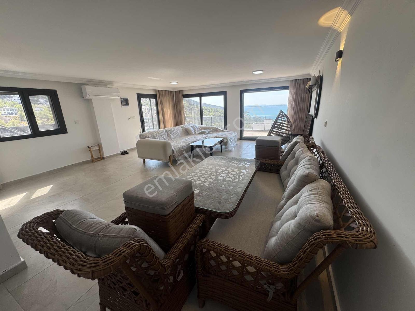 Panoramik Deniz Manzarasıyla Hayalinizdeki Eşyalı Villa! — fotoğraf 24