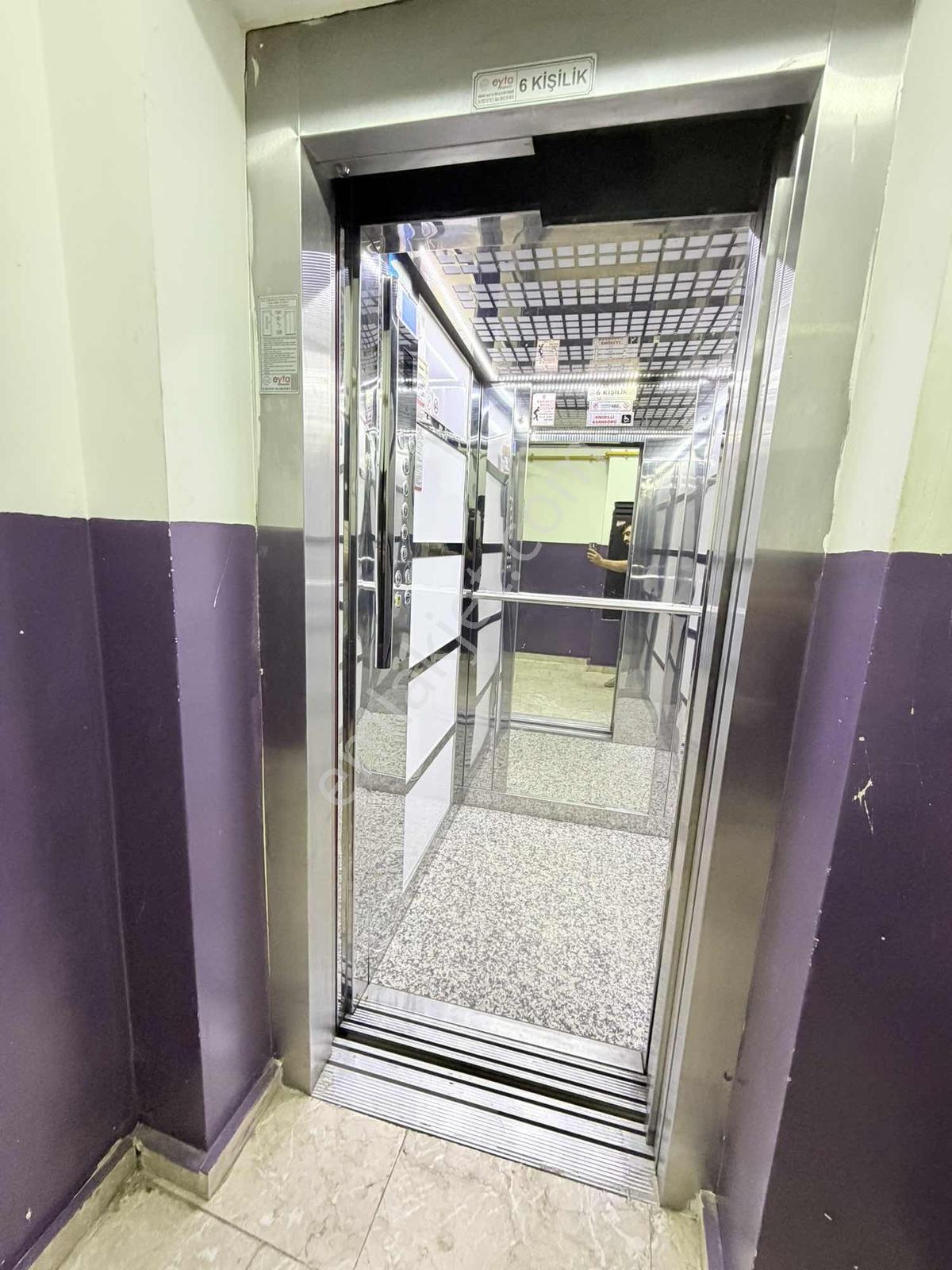 Fazelden Asansörlü Tramvaya 2 Dk Geniş 2+1 — fotoğraf 28
