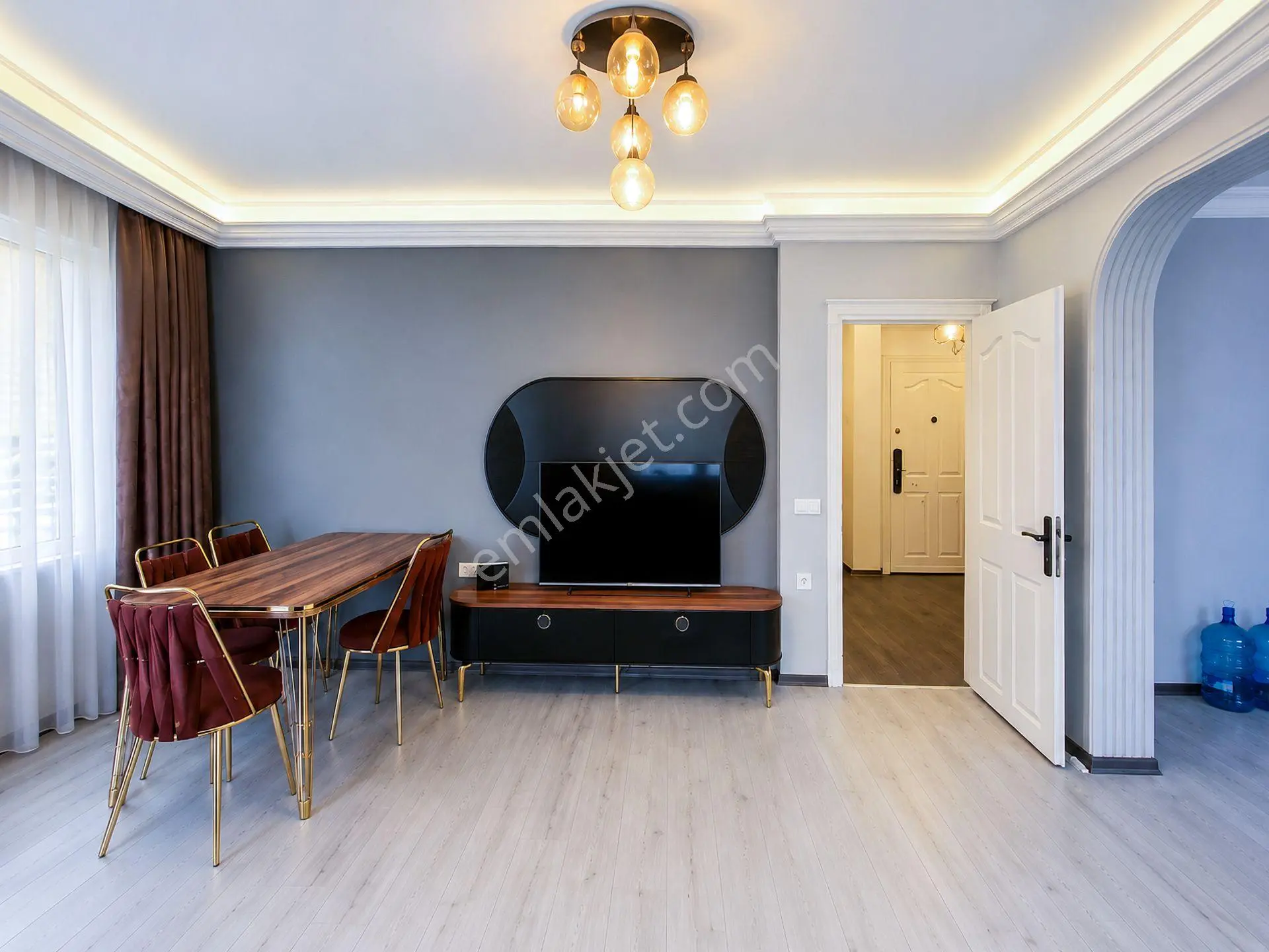 Kleopatra'da Denize Yakın Havuzlu Binada Eşyalı 2+1 Daire — fotoğraf 4