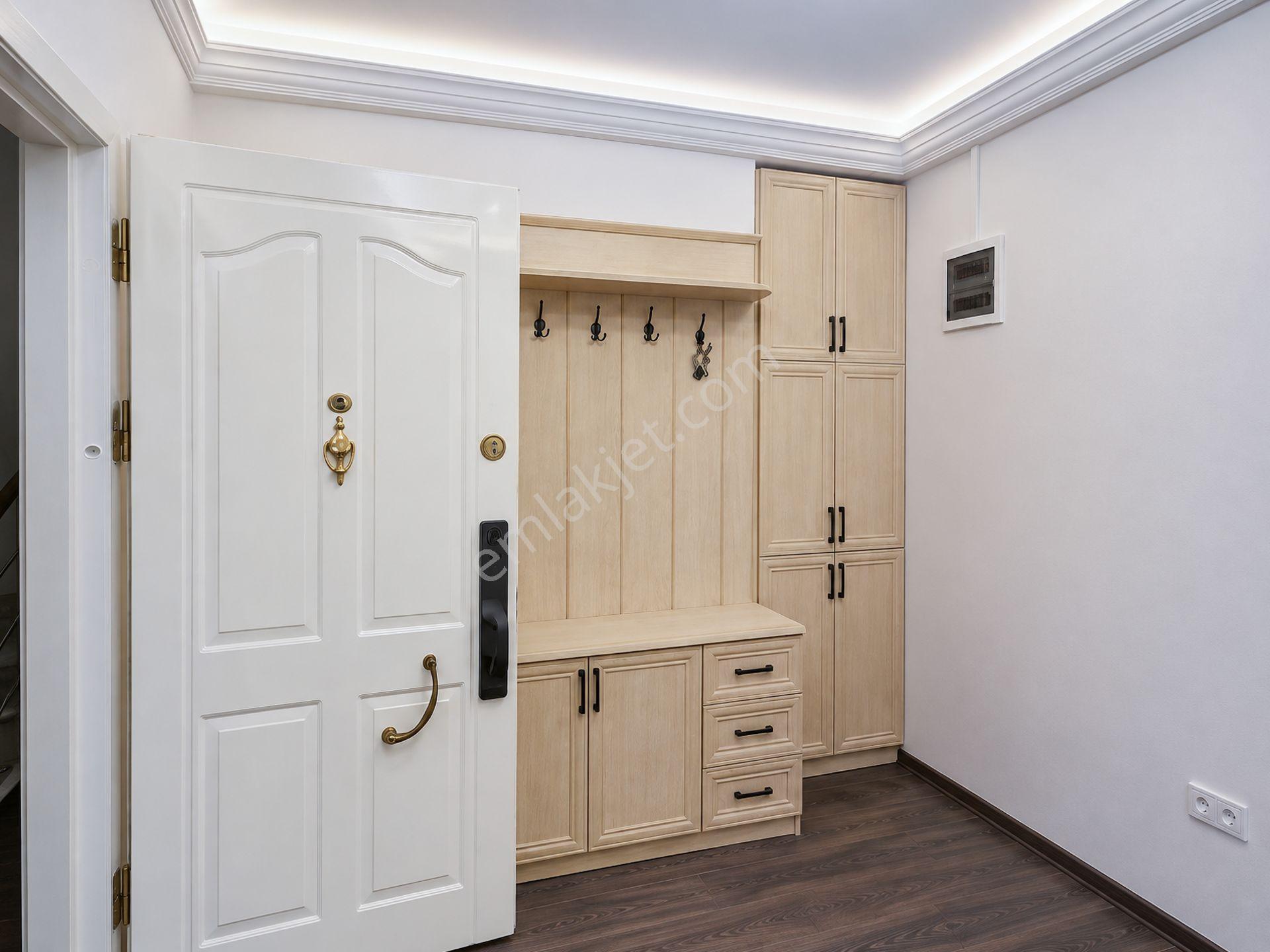 Kleopatra'da Denize Yakın Havuzlu Binada Eşyalı 2+1 Daire — fotoğraf 12