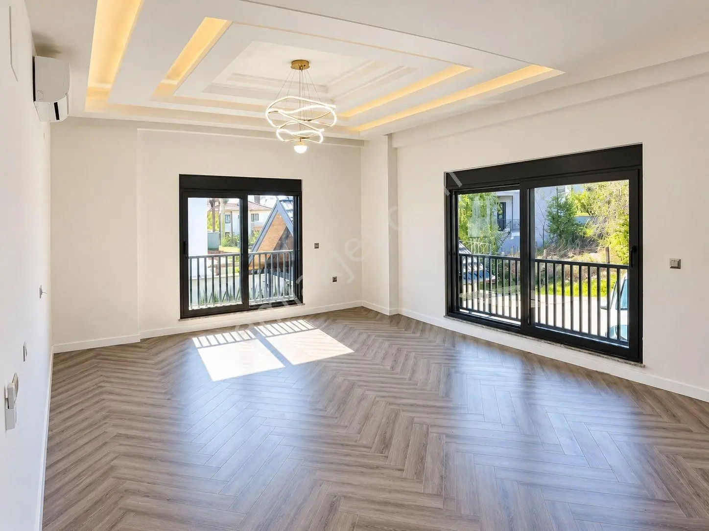 "yalova Samanlıda Lüks Ve Prestijli Satılık Villa." — fotoğraf 6