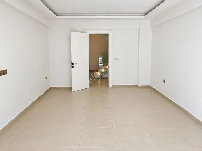 "yalova Samanlıda Lüks Ve Prestijli Satılık Villa." — fotoğraf 16
