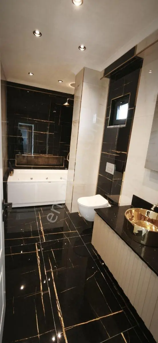 "yalova Samanlıda Lüks Ve Prestijli Satılık Villa." — fotoğraf 23