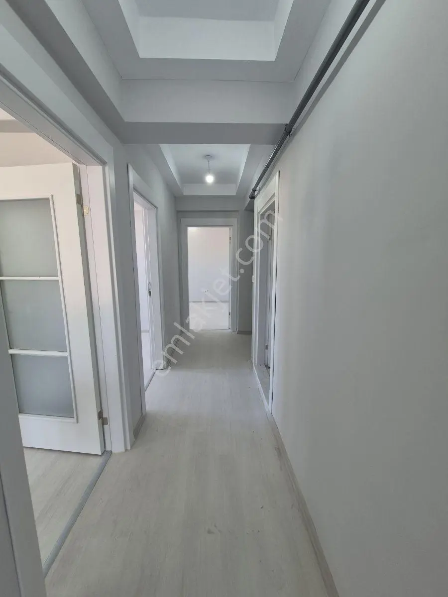 Sultaniye'De Önü Kapanmaz Çok Geniş En Üst Kat2+1 Satılık Daire