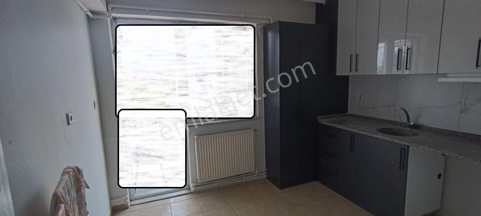 Ender Uysal Gayrimenkulden Kınıklı Bursa Caddesinde Satılık Asansörlü 2+1 Uygun Daire.. — fotoğraf 5