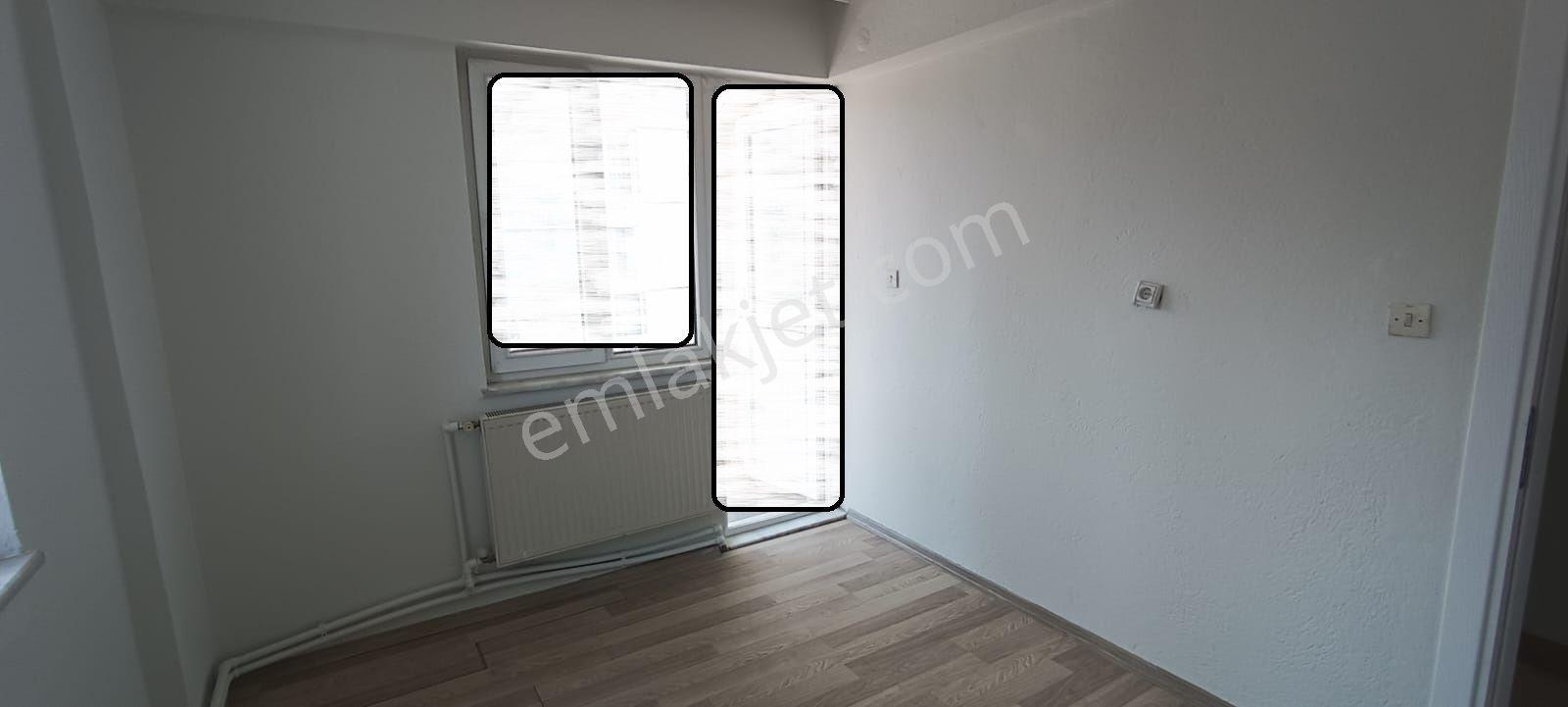 Ender Uysal Gayrimenkulden Kınıklı Bursa Caddesinde Satılık Asansörlü 2+1 Uygun Daire.. — fotoğraf 7