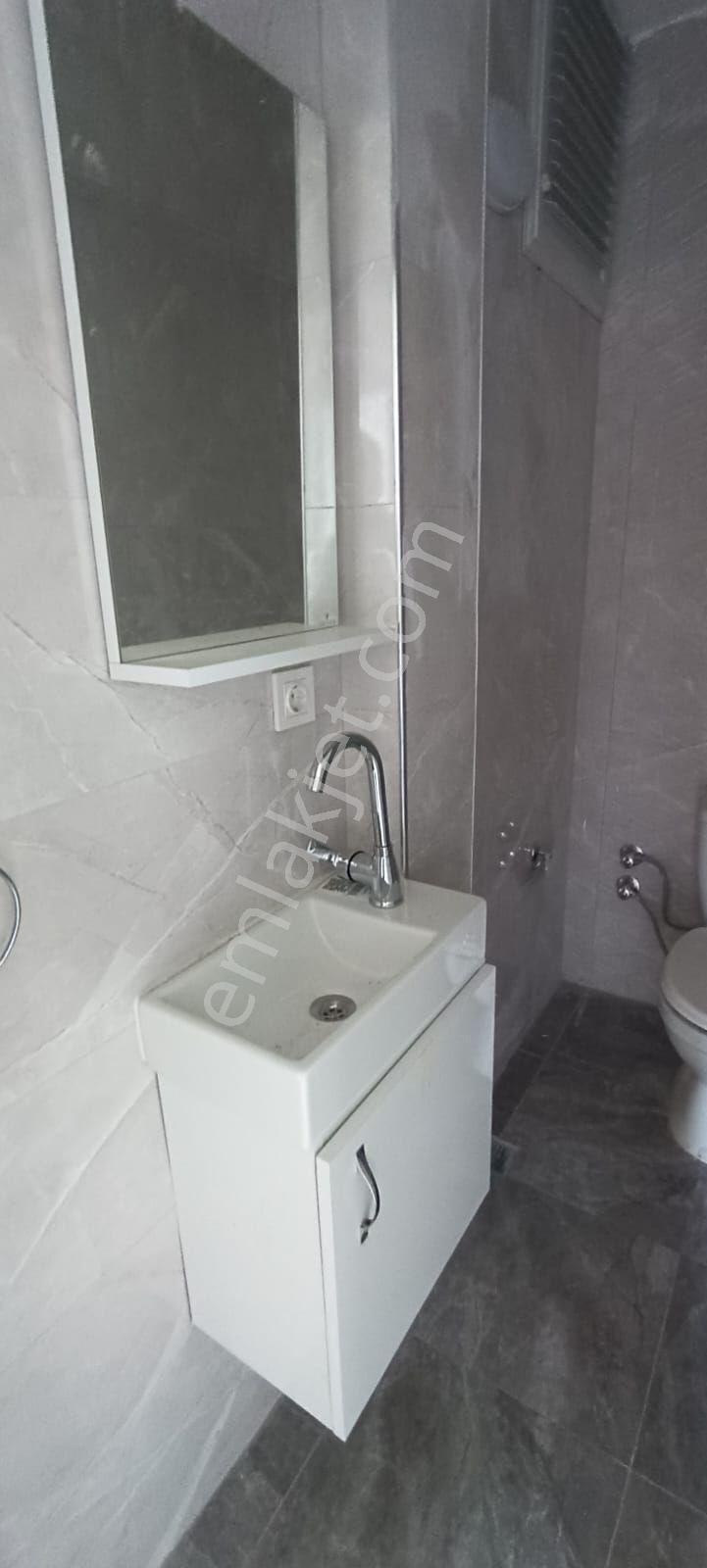 Ender Uysal Gayrimenkulden Kınıklı Bursa Caddesinde Satılık Asansörlü 2+1 Uygun Daire.. — fotoğraf 15