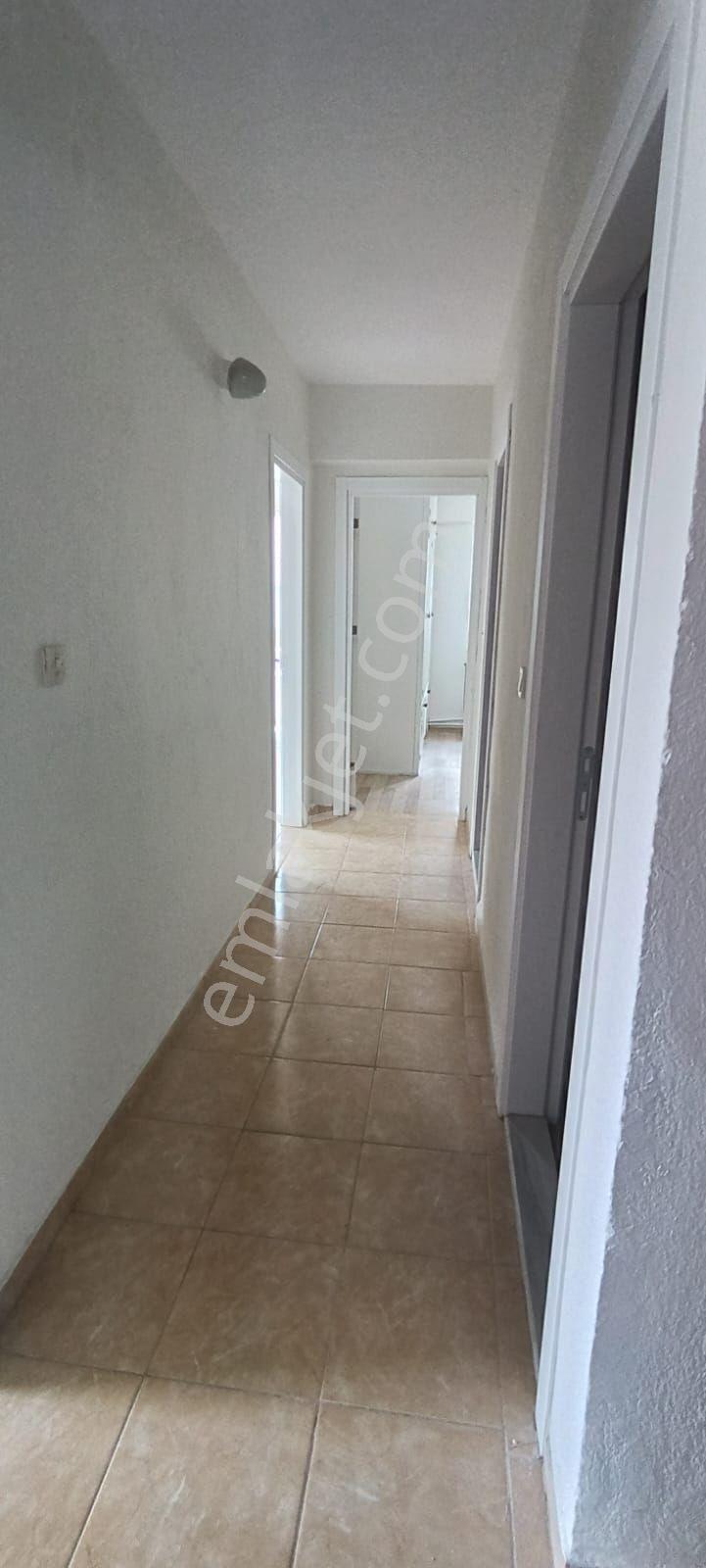 Ender Uysal Gayrimenkulden Kınıklı Bursa Caddesinde Satılık Asansörlü 2+1 Uygun Daire.. — fotoğraf 18