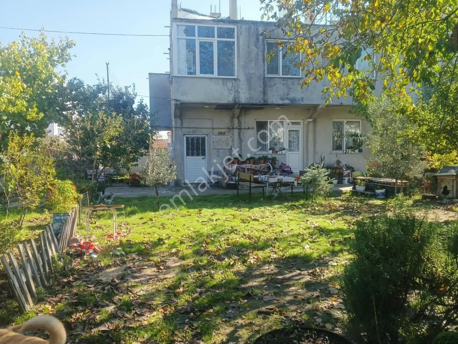T.dağ Muratlı Muradiye Mah.de 2 Katlı Toplam Alanı 272 M2 Brüt Olan Müstakil Bahçeli Satılık Bina — fotoğraf 3