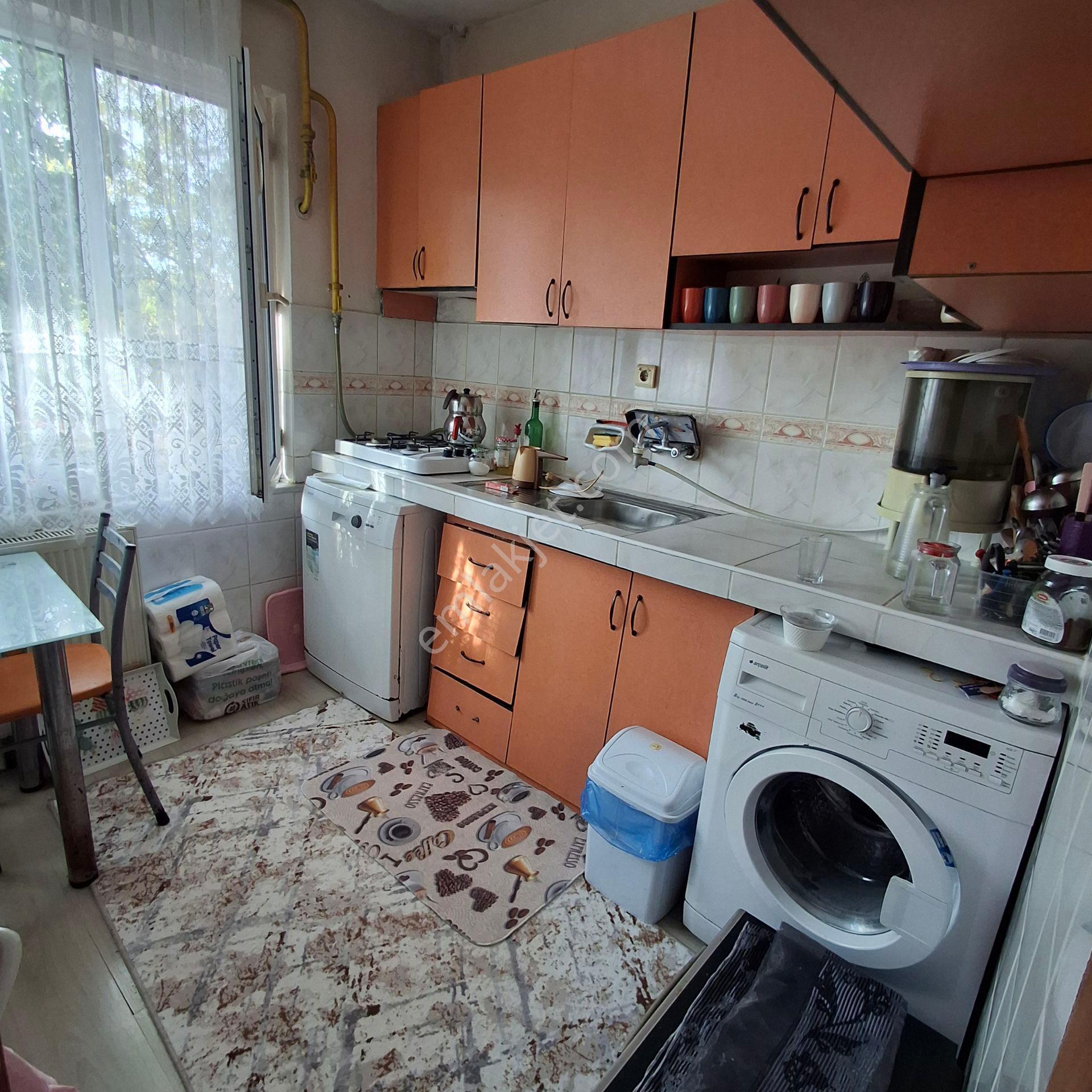 T.dağ Muratlı Muradiye Mah.de 2 Katlı Toplam Alanı 272 M2 Brüt Olan Müstakil Bahçeli Satılık Bina — fotoğraf 22