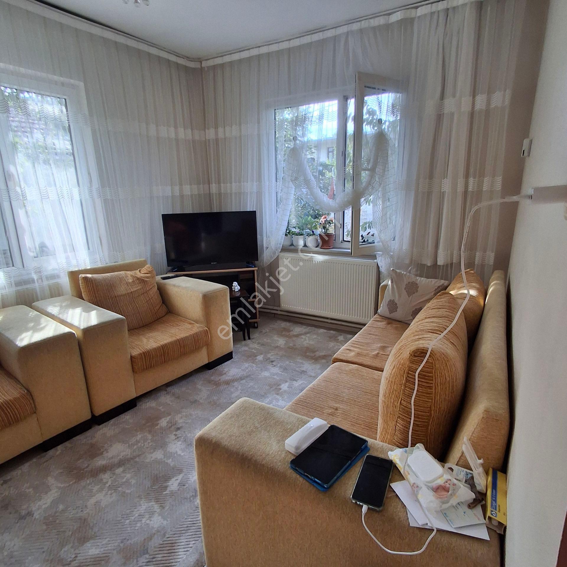 T.dağ Muratlı Muradiye Mah.de 2 Katlı Toplam Alanı 272 M2 Brüt Olan Müstakil Bahçeli Satılık Bina — fotoğraf 26