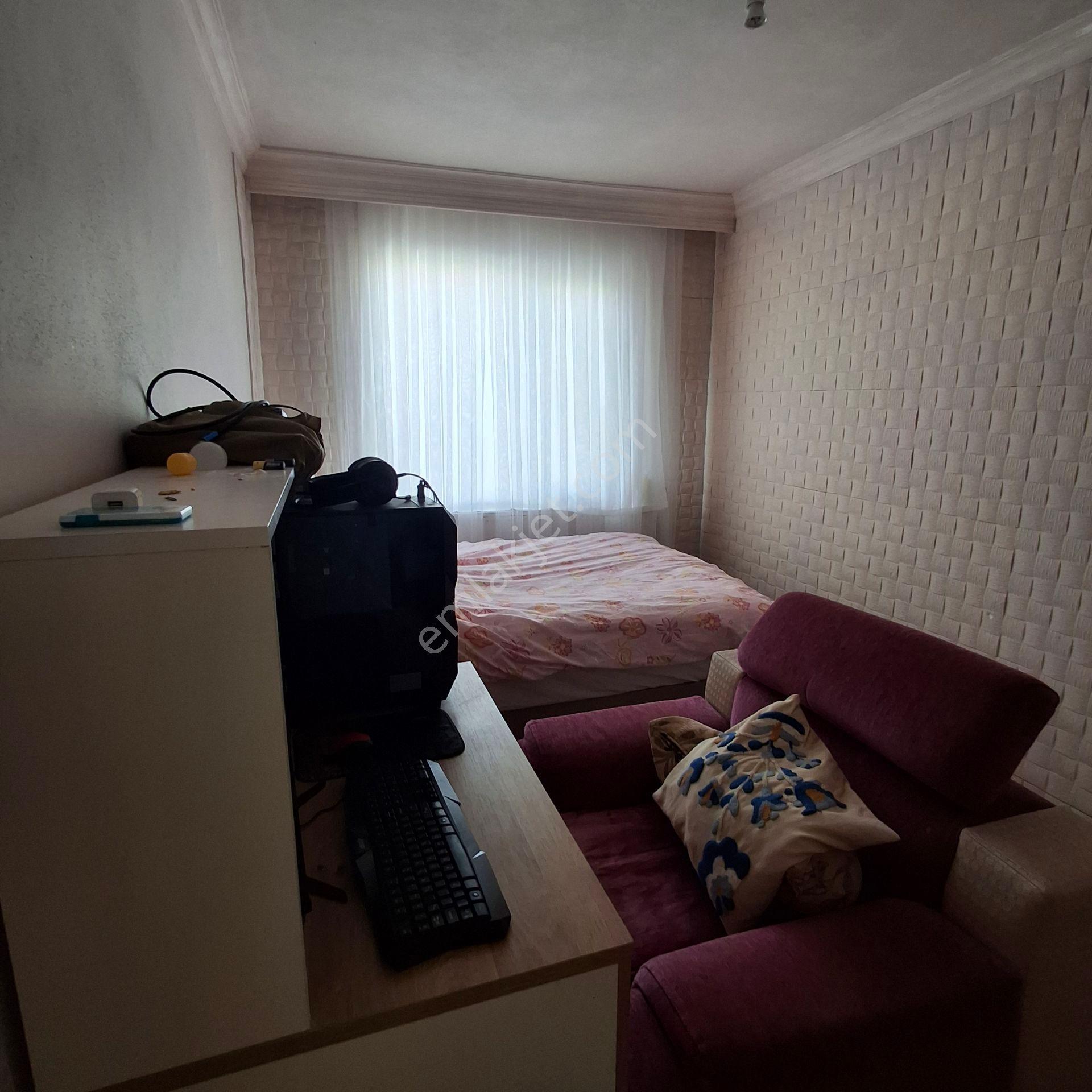 T.dağ Muratlı Muradiye Mah.de 2 Katlı Toplam Alanı 272 M2 Brüt Olan Müstakil Bahçeli Satılık Bina — fotoğraf 33