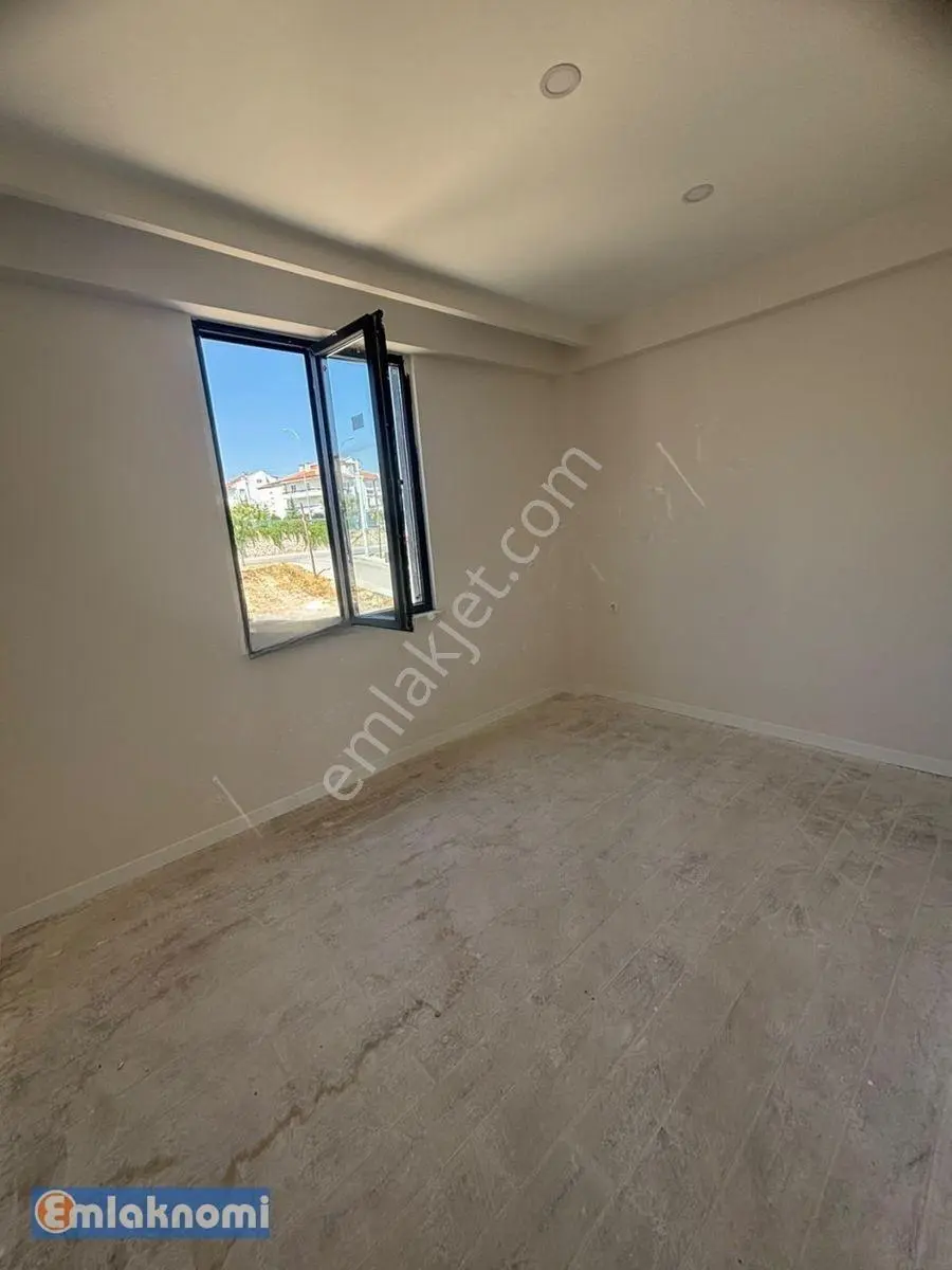 Emlaknomi'den İbrahim Hakkı Konyalı Mahallesinde Sıfır Satılık 1+1 Apartlar — fotoğraf 4