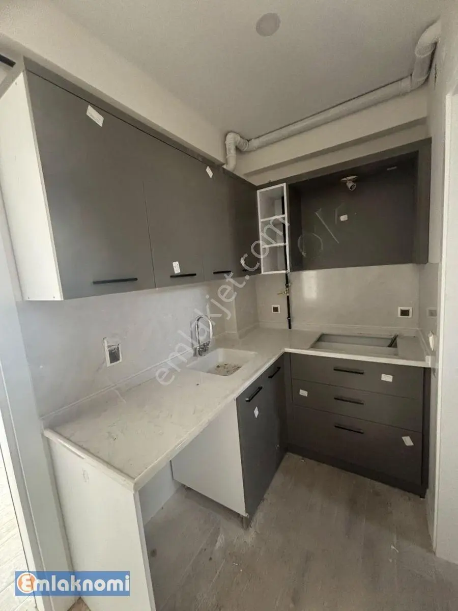 Emlaknomi'den İbrahim Hakkı Konyalı Mahallesinde Sıfır Satılık 1+1 Apartlar — fotoğraf 5