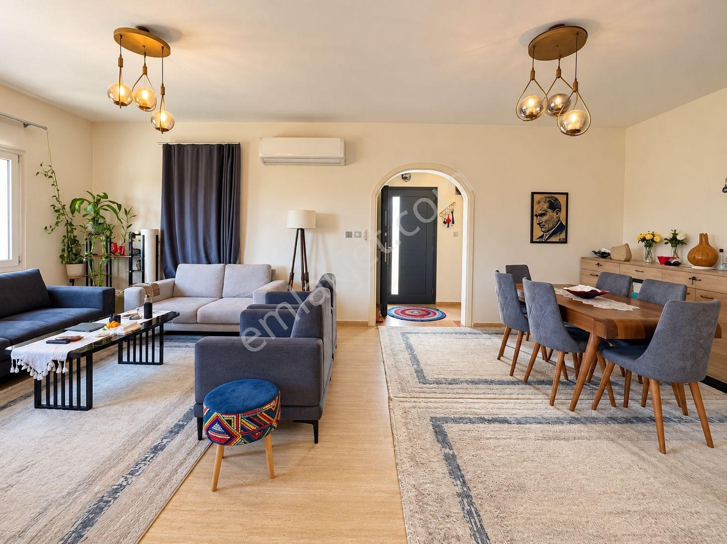 Bodrum Eskiçeşme'De Tek Tapu, Bağımsız Girişli 2 Adet 2+1 Daire