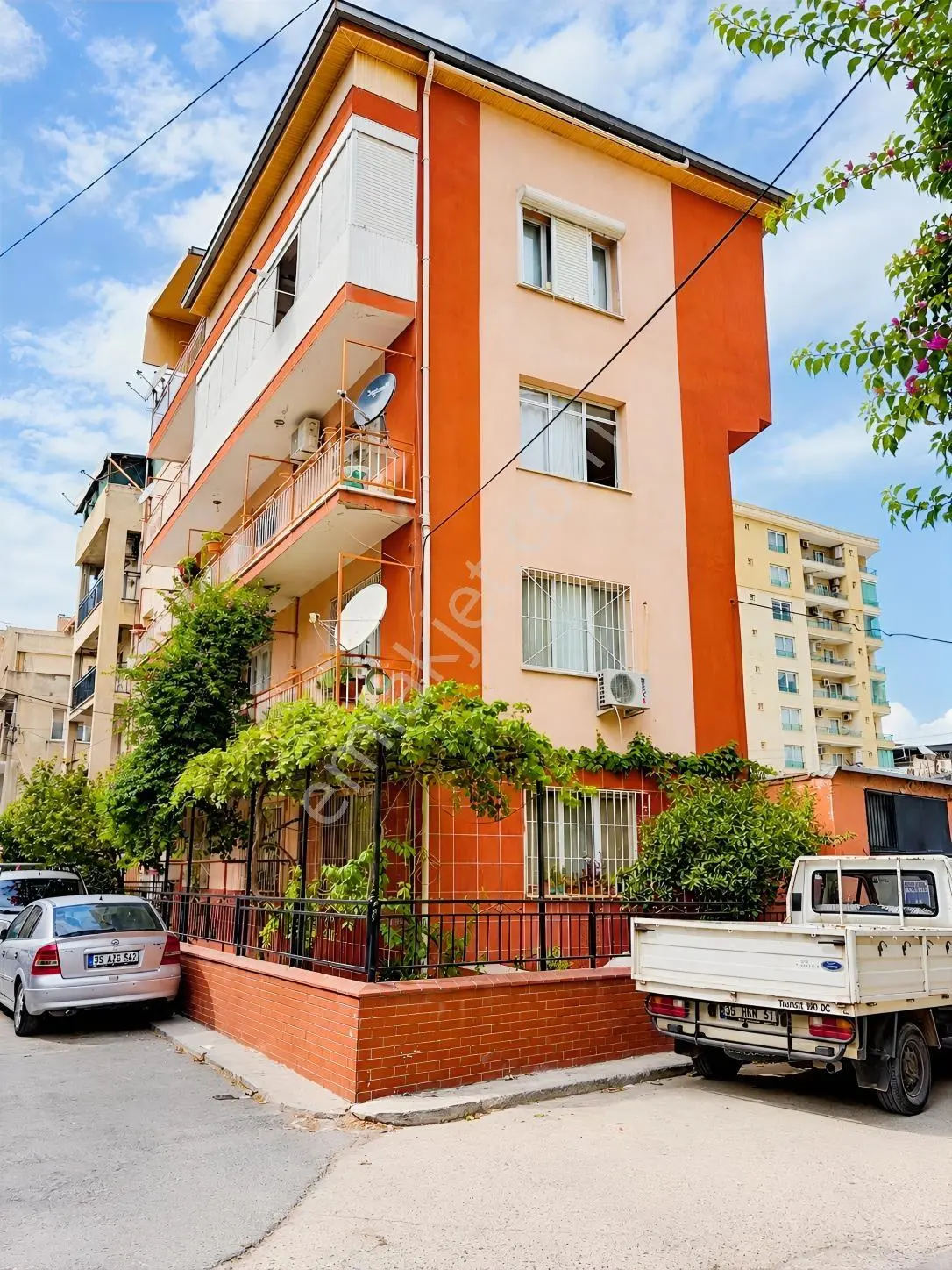Yeşilova'da Yatırım Değeri Yüksek 3 Cepheli 4 Katlı Satılık Bina — fotoğraf 9