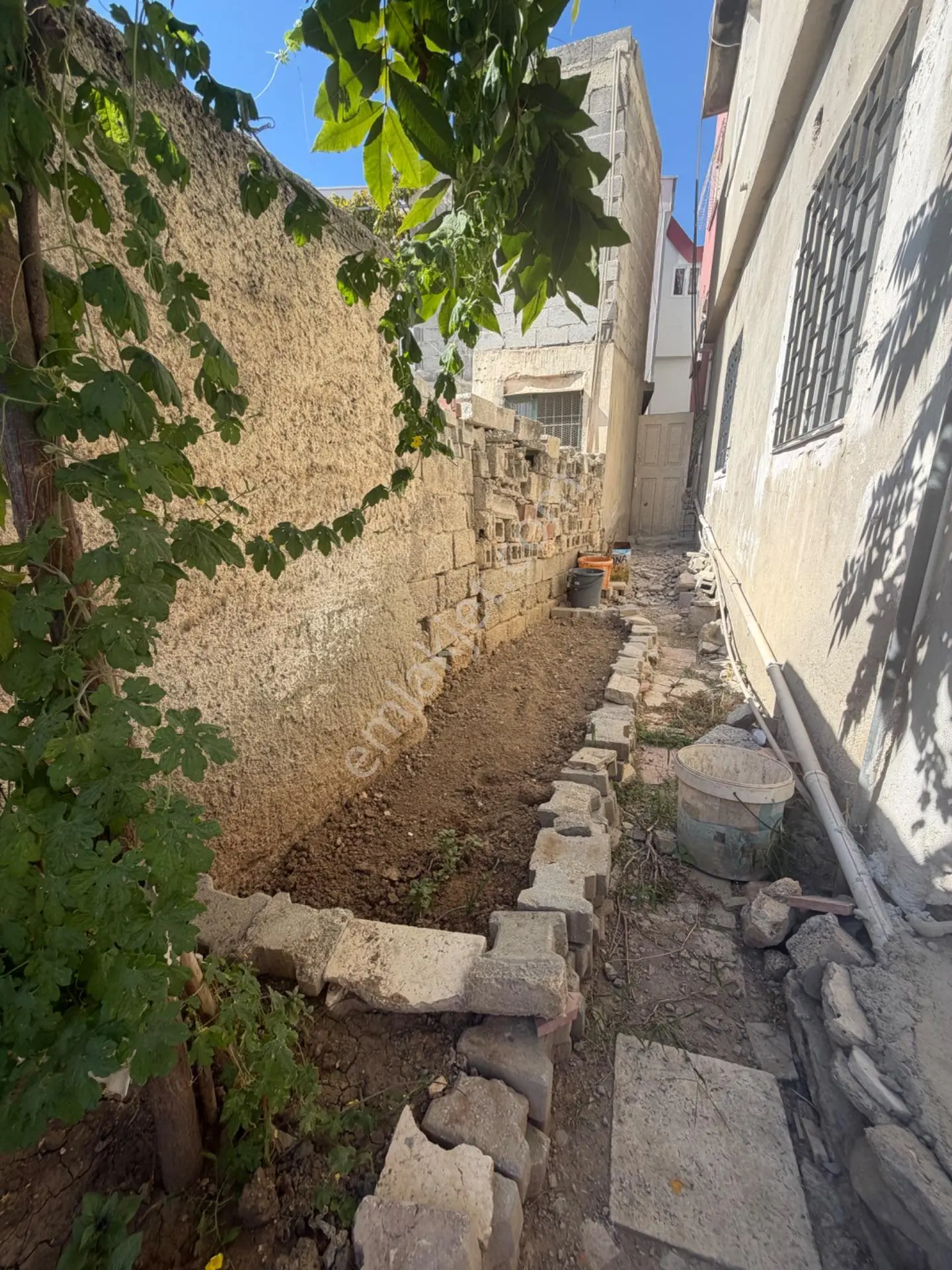 Güven Emlak’tan Mithatpaşa’da Nadir Fırsat! 3 Daire + Dükkan Tek Tapuda — fotoğraf 14