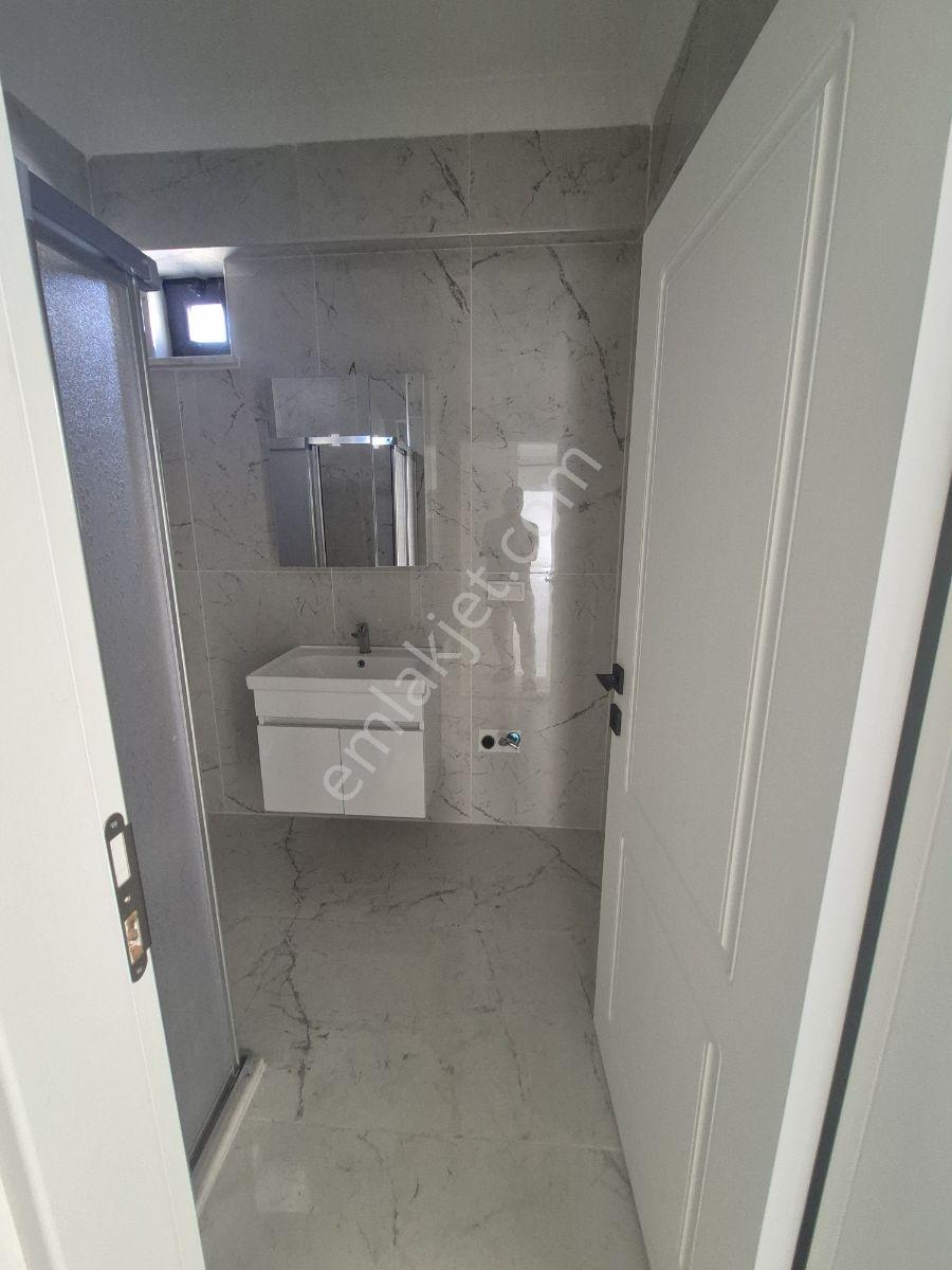 Kelebek Çayırında Satılık 2+1 Arakat Fırsat Daire — fotoğraf 19