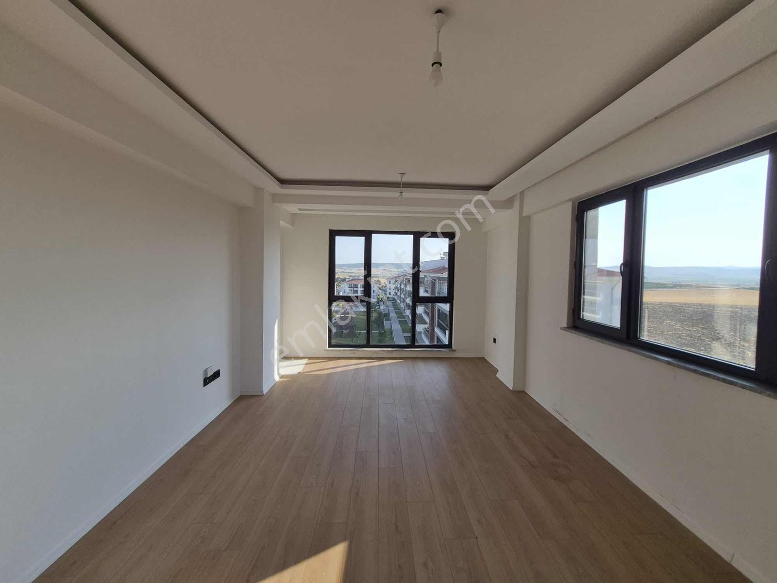 Rw Detaydan Güçlübey Vadisinde 3+1 Satılık Daire — fotoğraf 16