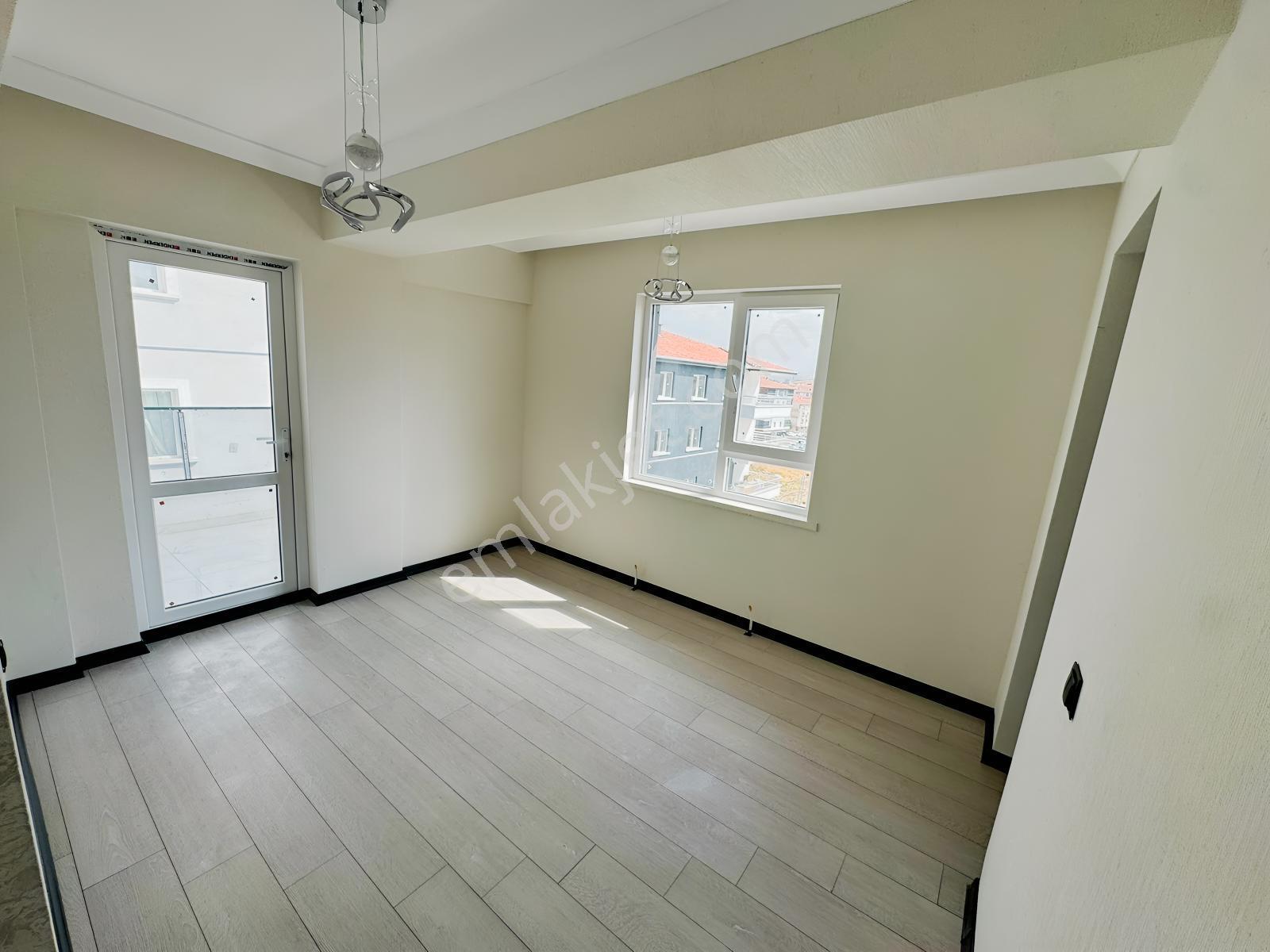 Fevzi Çakmak Mah.3+1 Asansörlü G.odalı E.banyolu Daire — fotoğraf 12