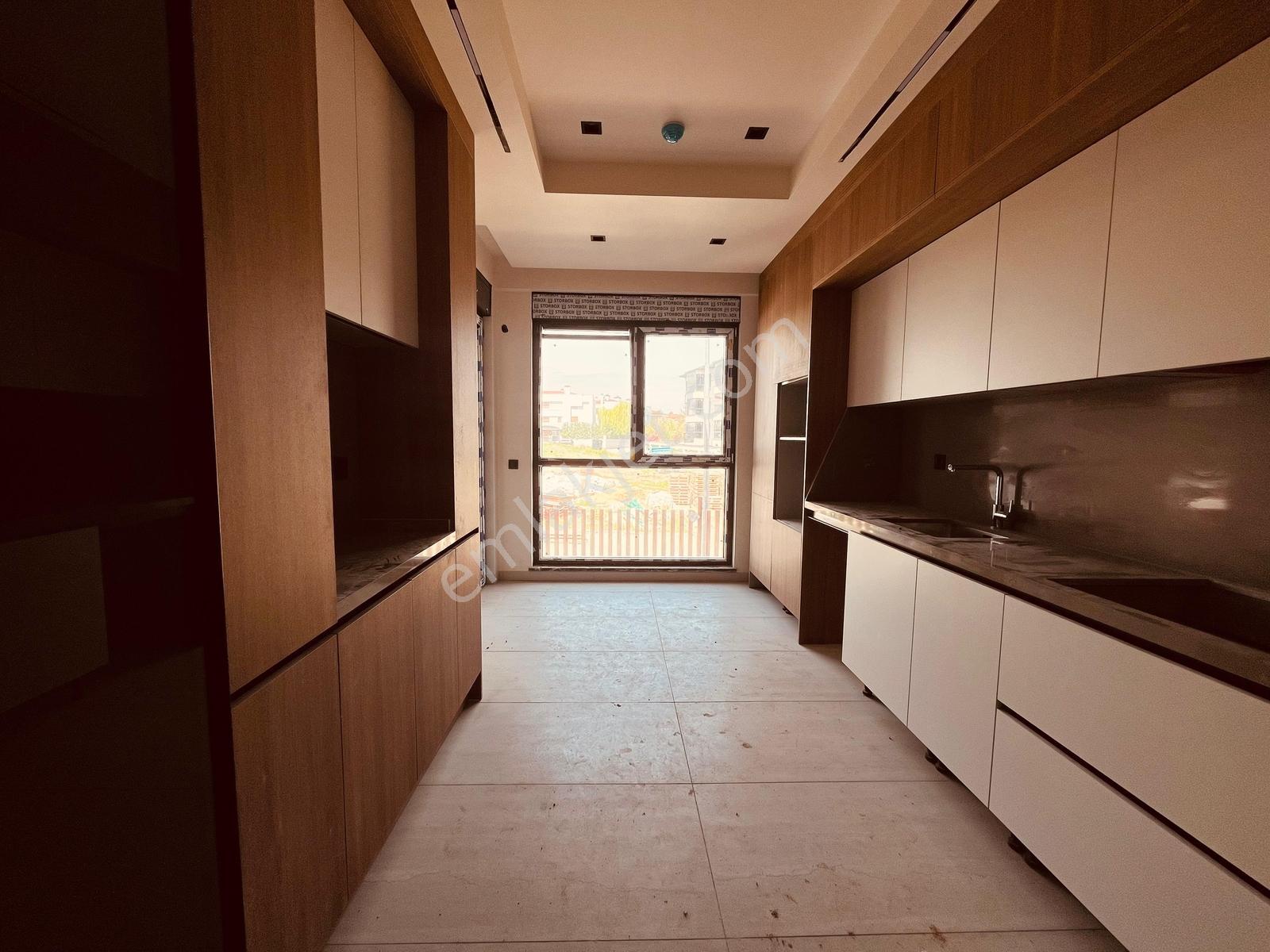 Rw Detay Batıkentin En Prestijli Sitesinde Özel Garajlı Lüks 3+1 — fotoğraf 18