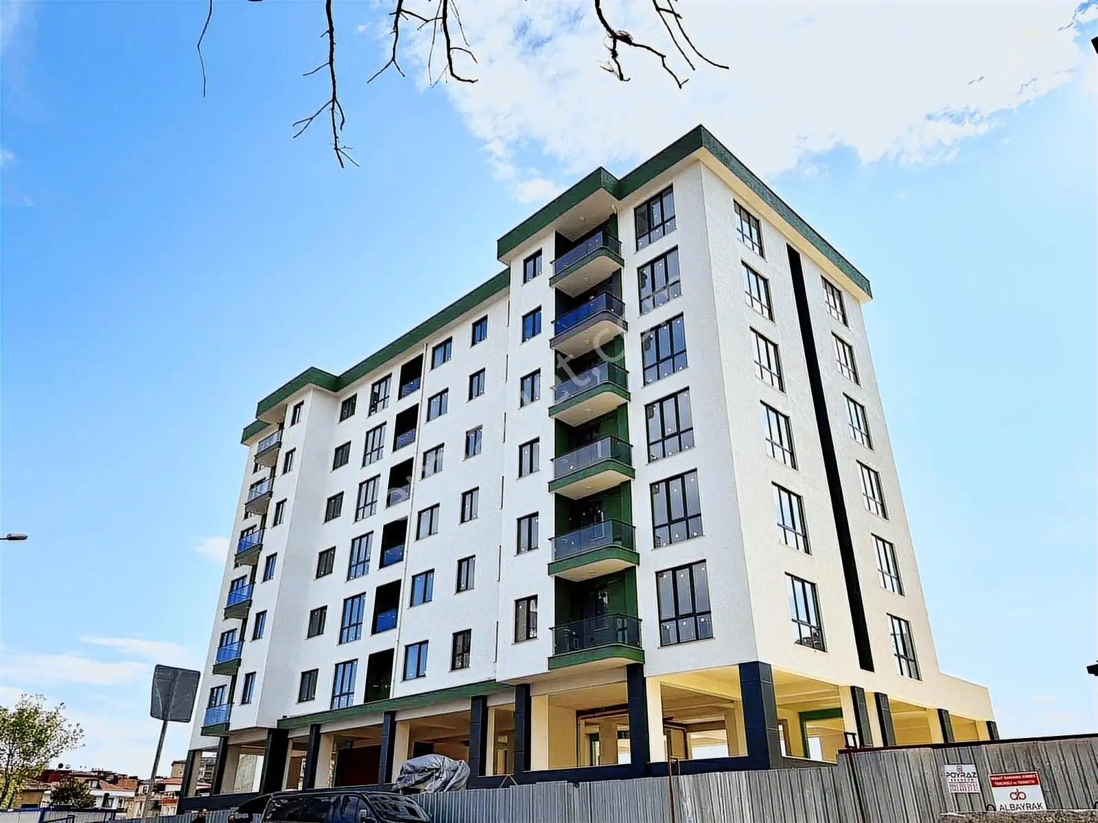 Sancaktepe Çekmeköy Sınırı Cadde Üzeri Satılık 130 M2 3+1 Daire — fotoğraf 2