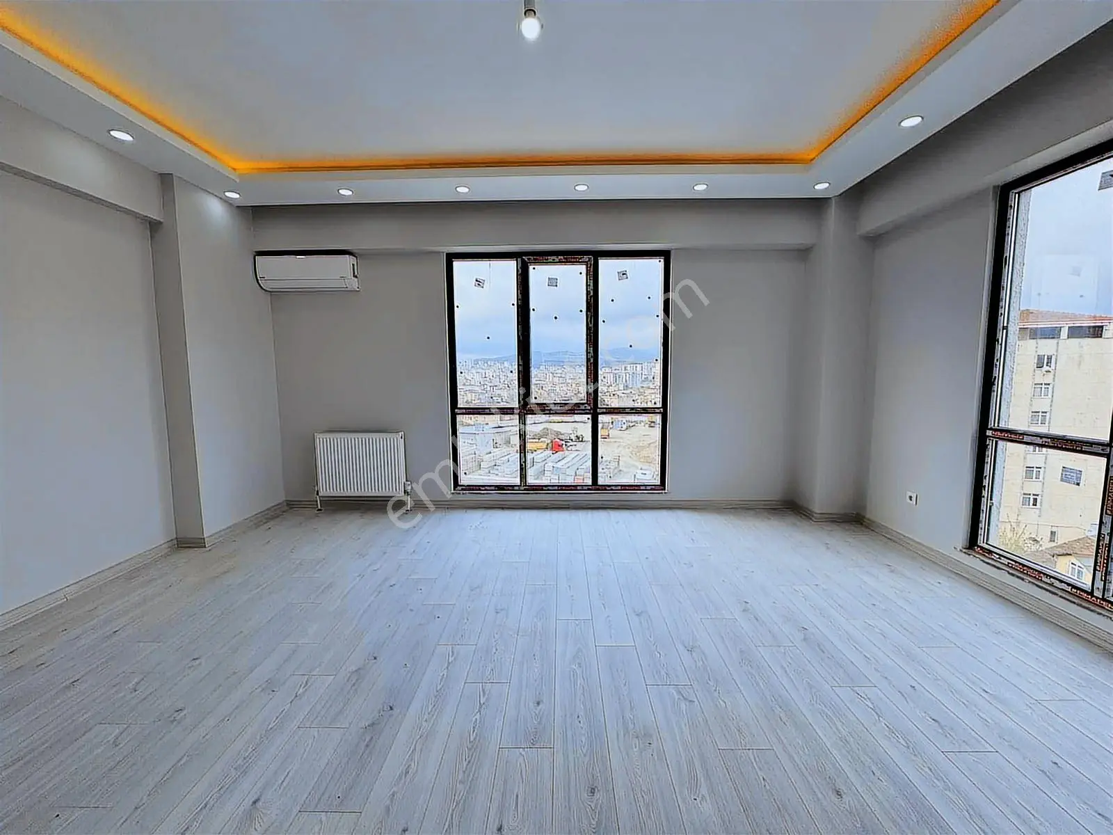 Sancaktepe Çekmeköy Sınırı Cadde Üzeri Satılık 130 M2 3+1 Daire — fotoğraf 8