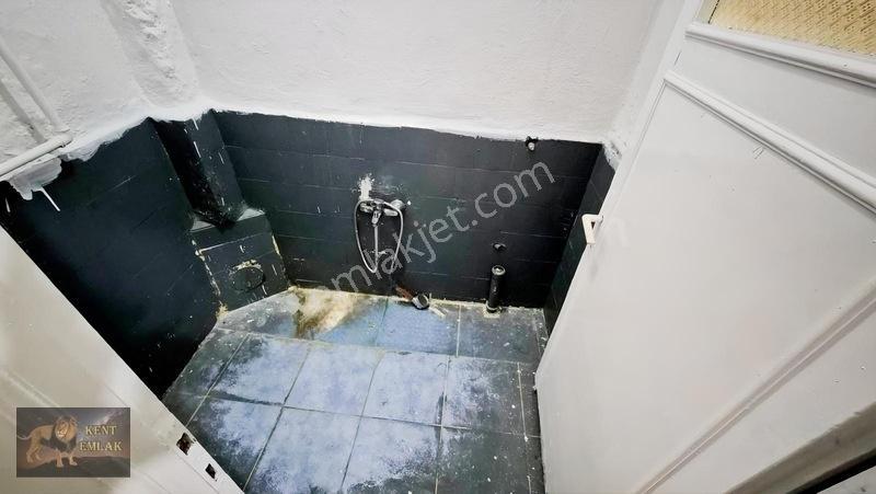 Kent Emlaktan Abidinpaşada Kot-2 De 2+1 Satılık Bahçe Katı Daire — fotoğraf 12