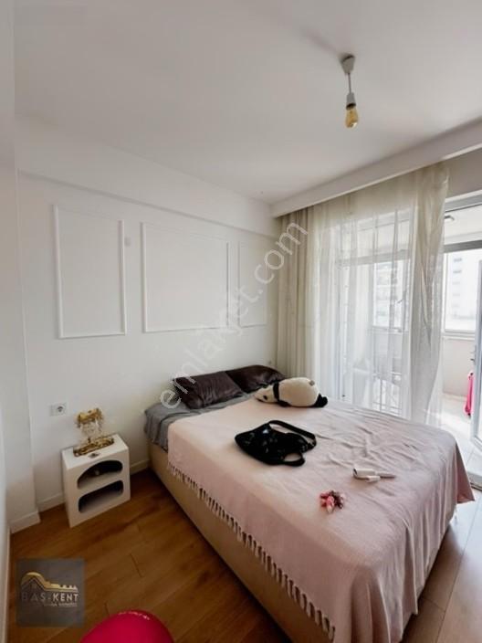 Şükrü Paşada Acil Satılık 1+1 4 Yılık İskanlı Kiracılı Lüx Daire — fotoğraf 10