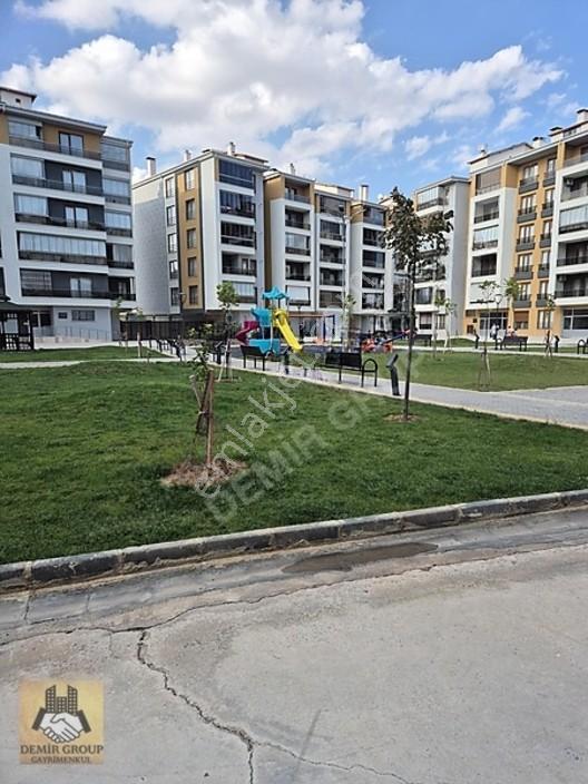 Derinpark Sitesi'Nde Tramvaya Yakın, 3+1, 120M² Yerden Isıtma