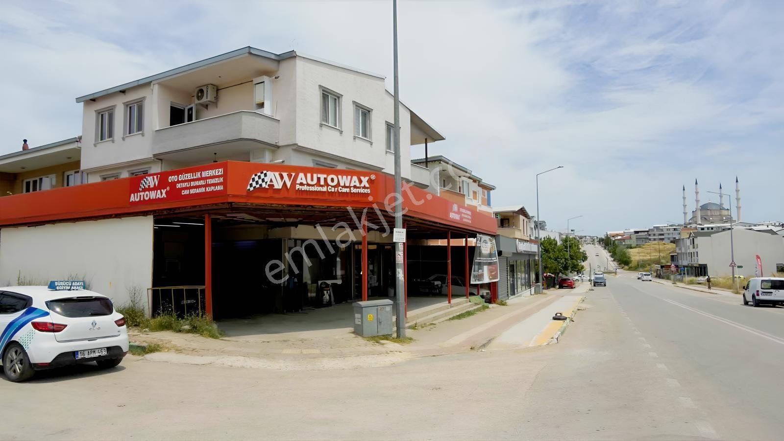 Akram'dan Güneştepe Cadde Üzeri Köşe Bina — fotoğraf 3