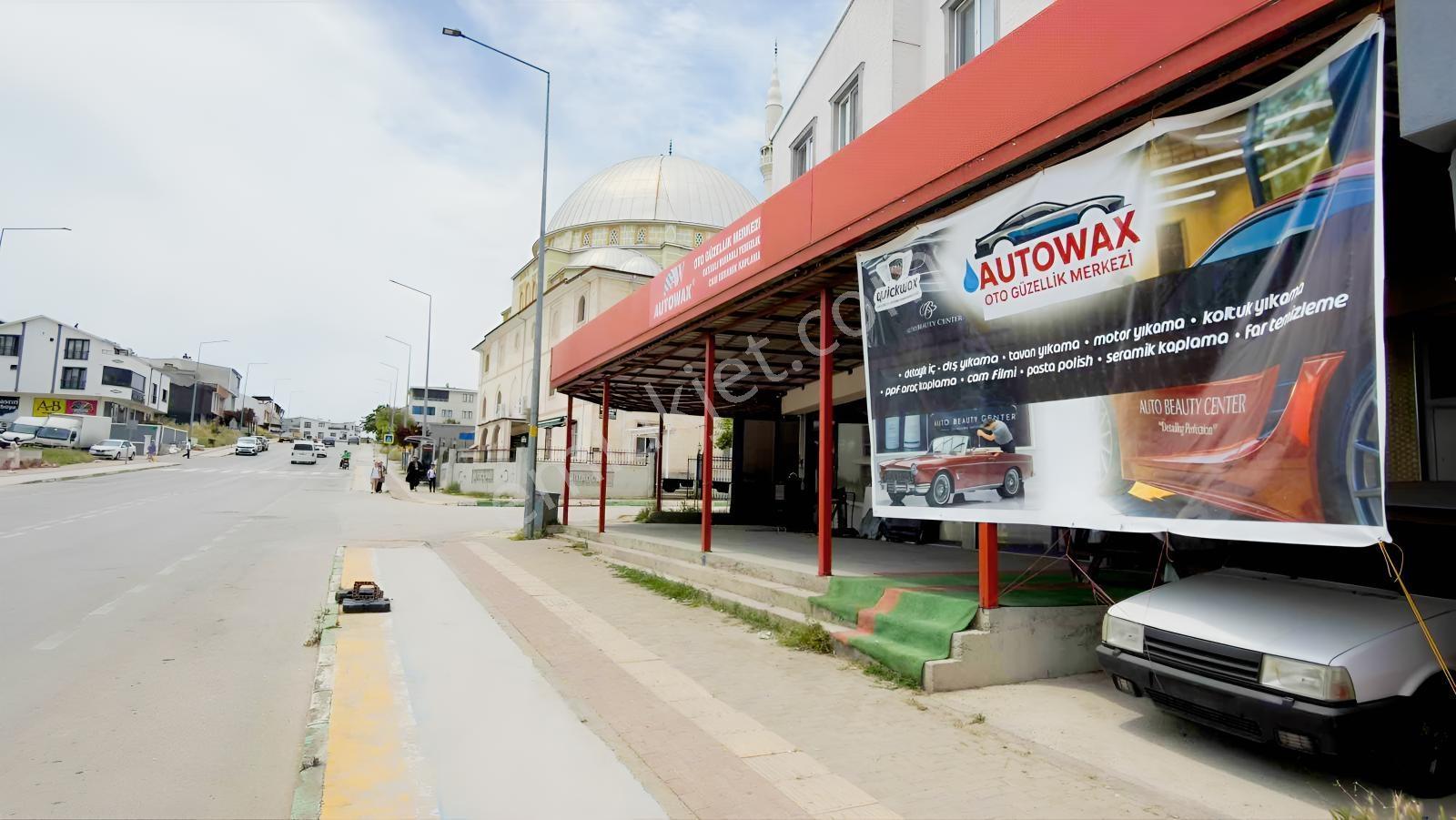 Akram'dan Güneştepe Cadde Üzeri Köşe Bina — fotoğraf 4