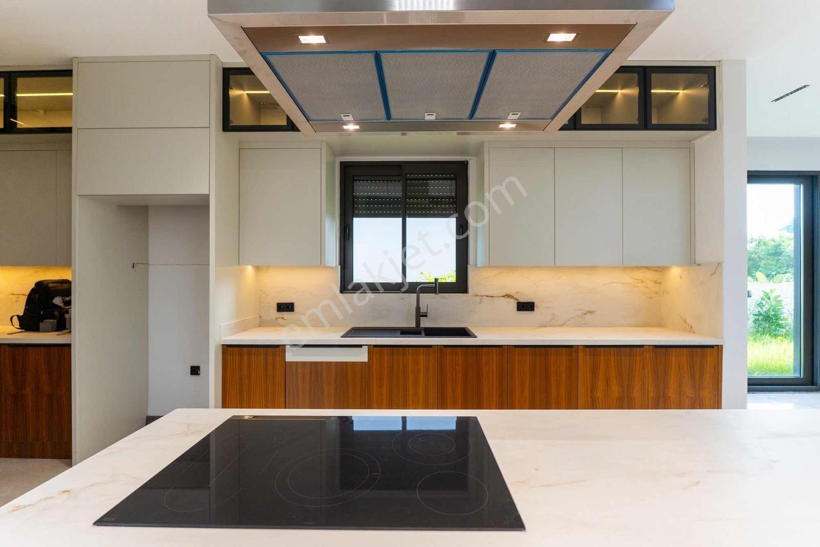 Müstakil Yaşamın En Prestijli Hali | 5+1 Ultra Lüks Villa — fotoğraf 2