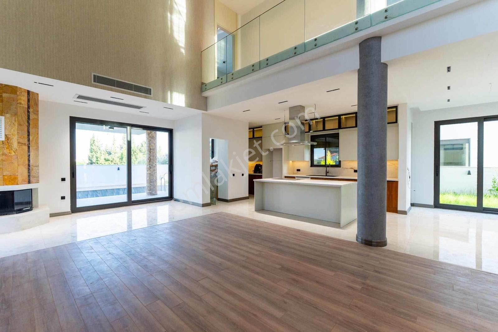 Müstakil Yaşamın En Prestijli Hali | 5+1 Ultra Lüks Villa — fotoğraf 3