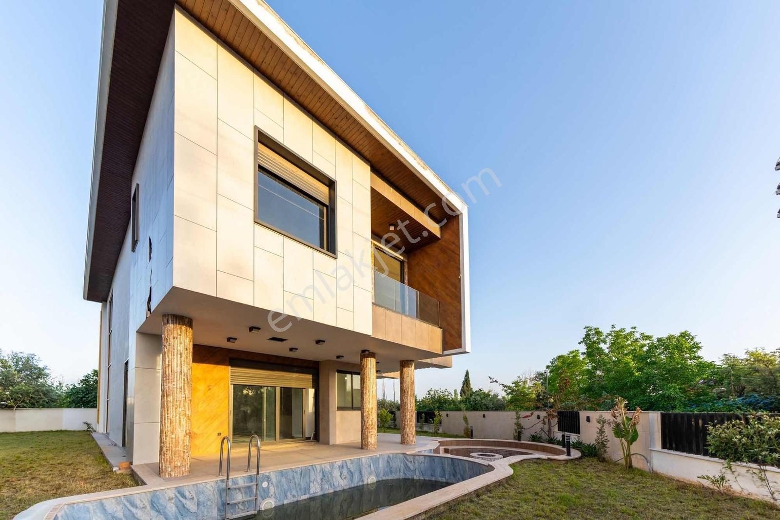 Müstakil Yaşamın En Prestijli Hali | 5+1 Ultra Lüks Villa — fotoğraf 35