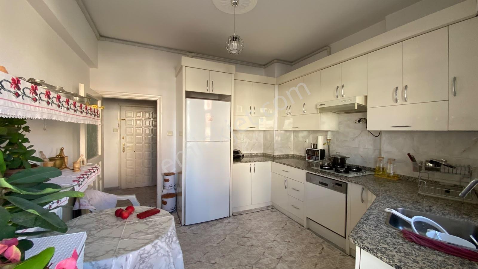 Vip Gayrimenkul'den Çarşı Merkezinde 2. Kat 2+1 Daire — fotoğraf 14