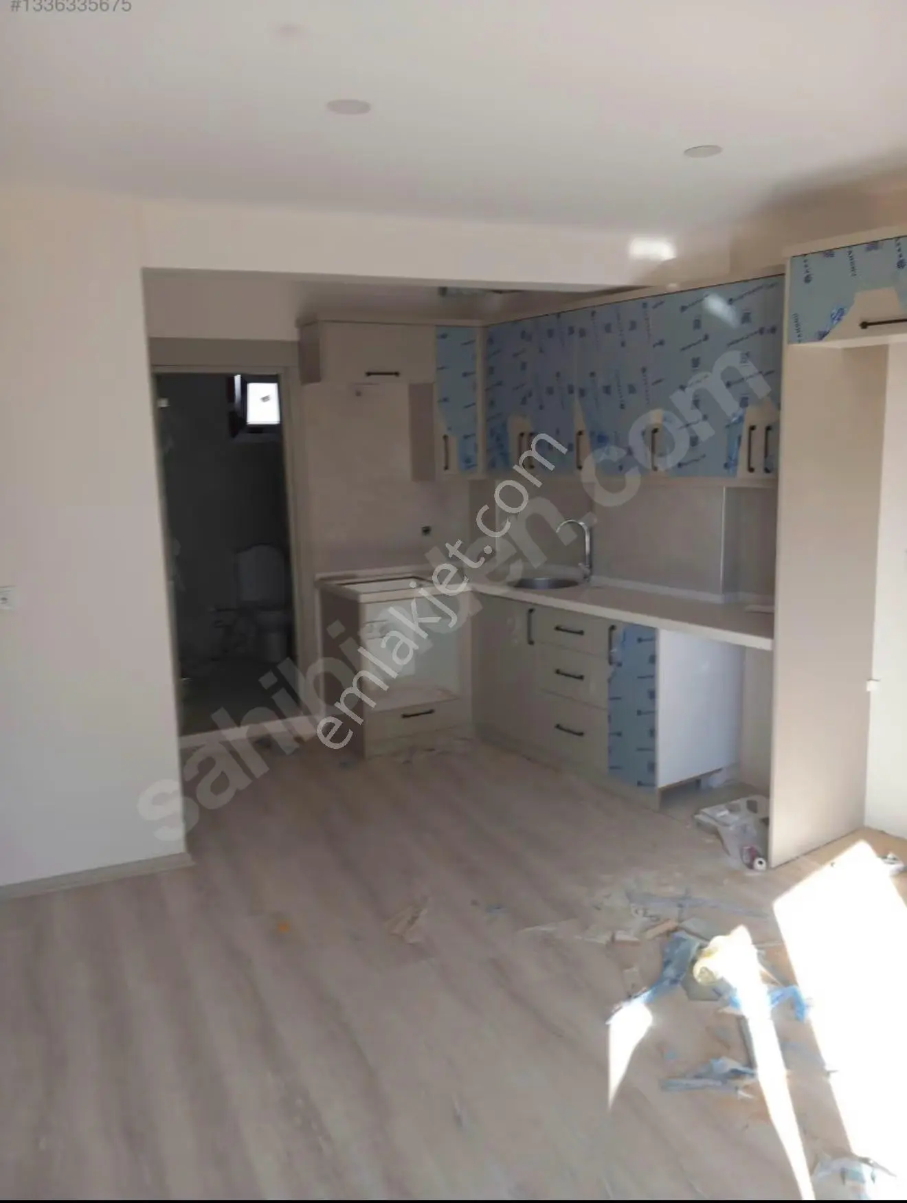 Kuşadası Güzelçamlı’Da Çarşı Merkezinde, Asansörlü Sıfır 1+1 Satılık Daire!